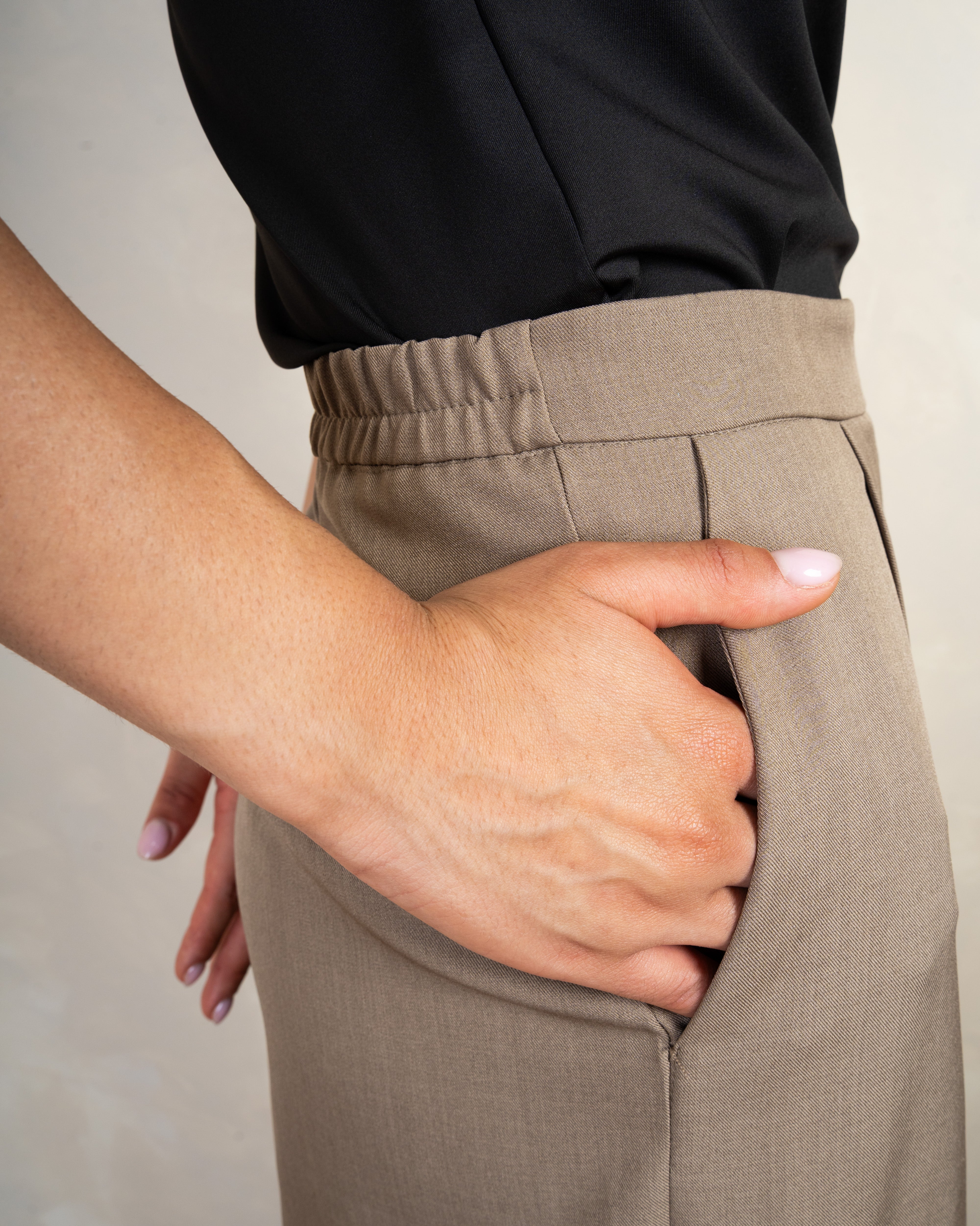 Classic Trouser With Elastic Leg