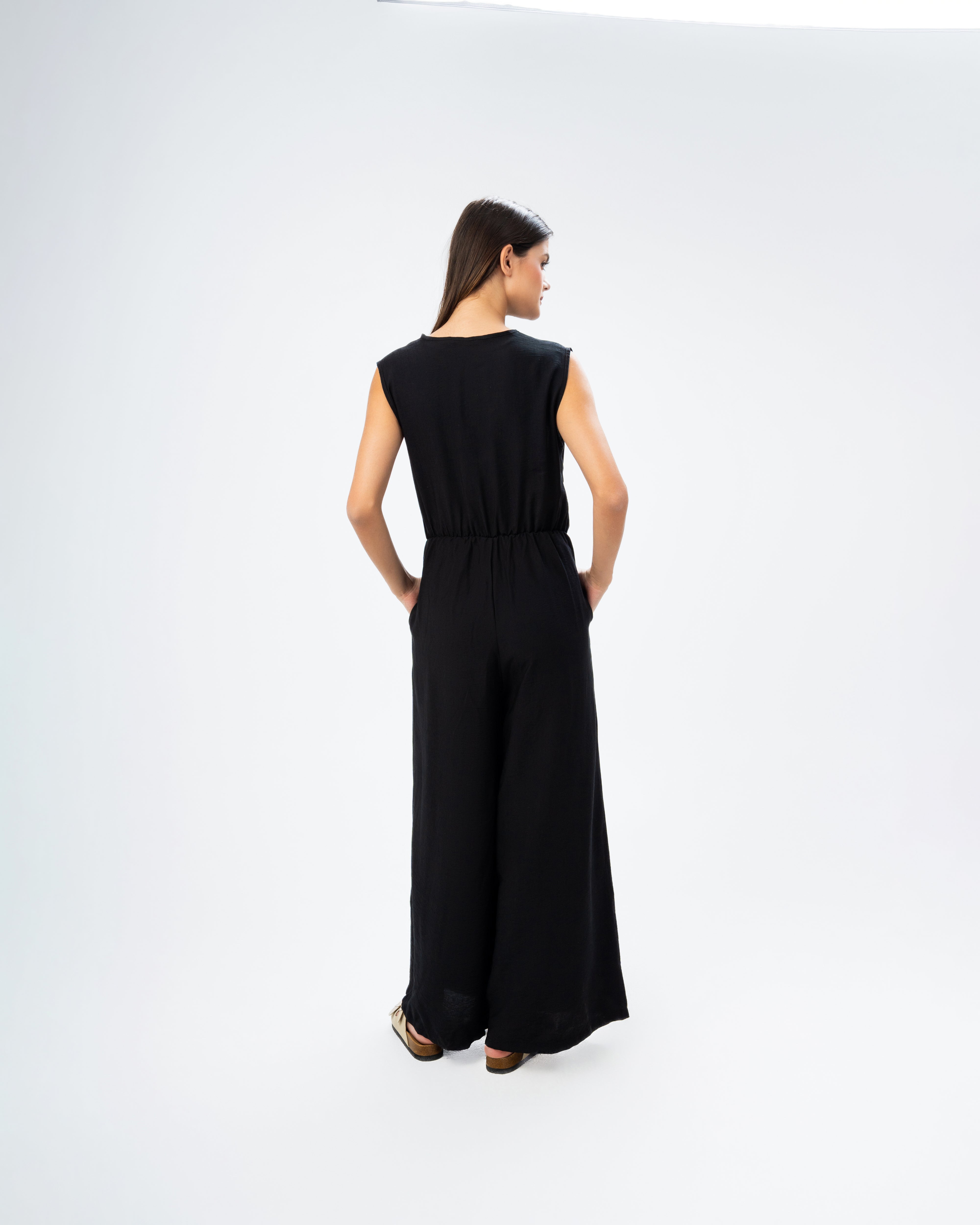Linen jumpsuit cut