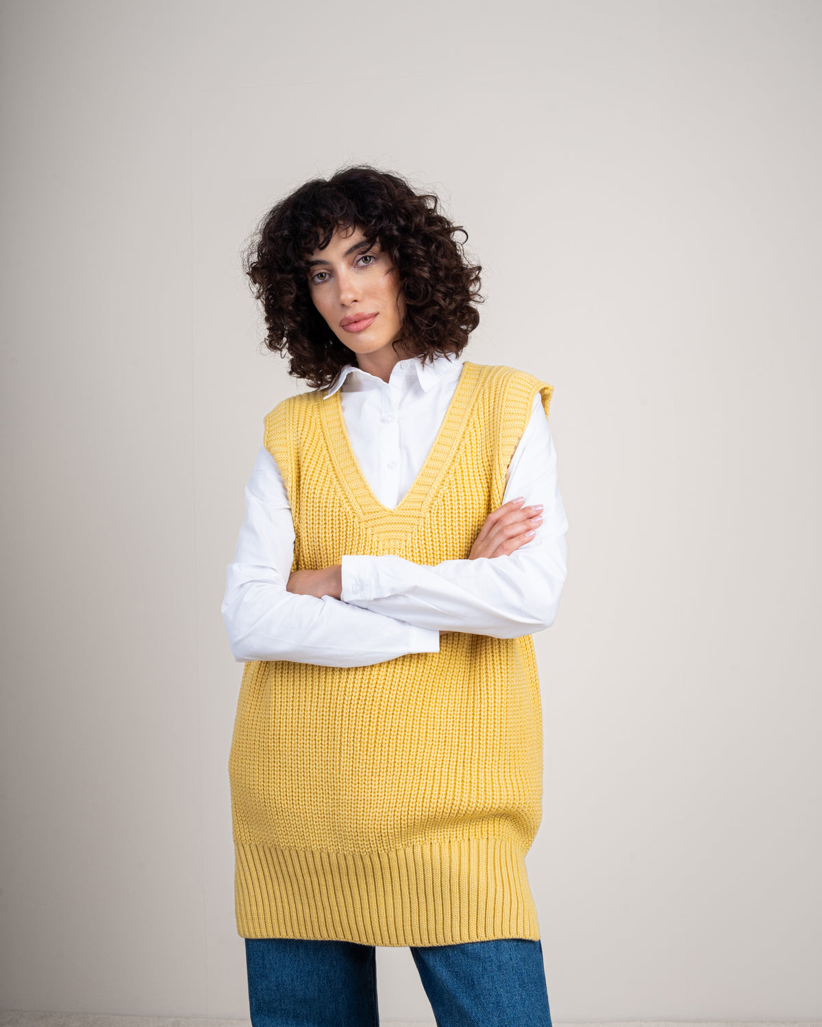 Side-open knit vest