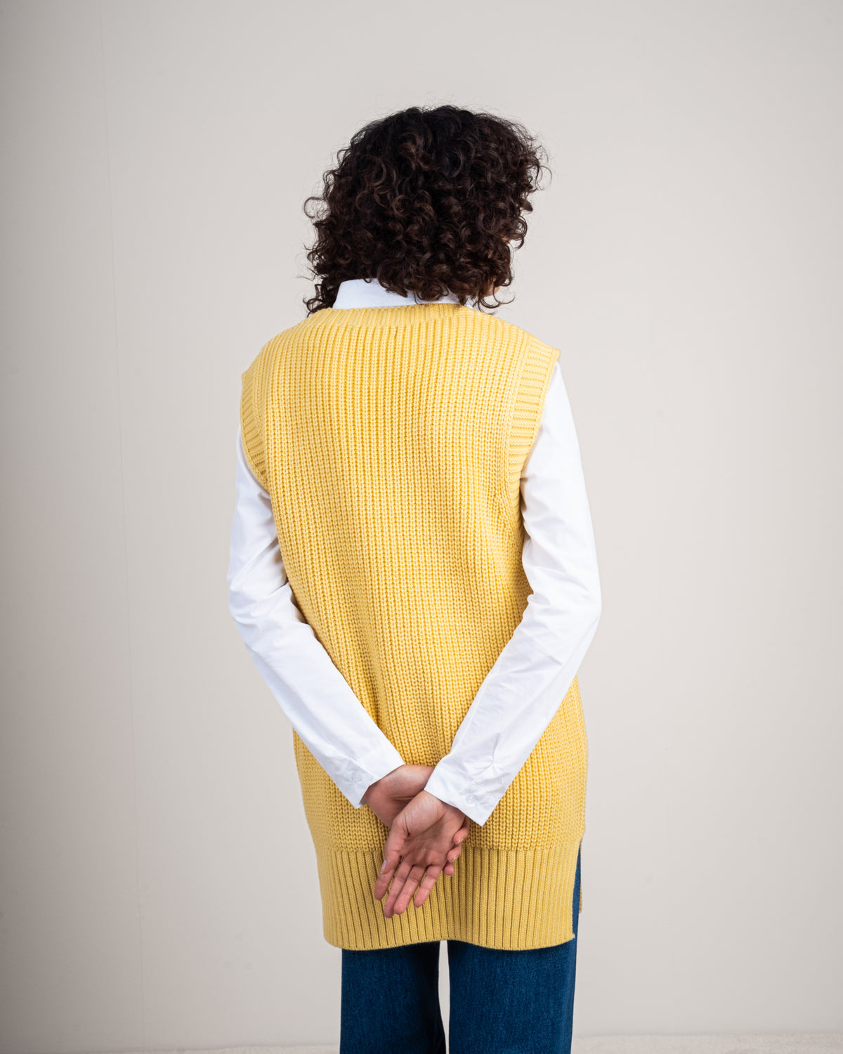 Side-open knit vest