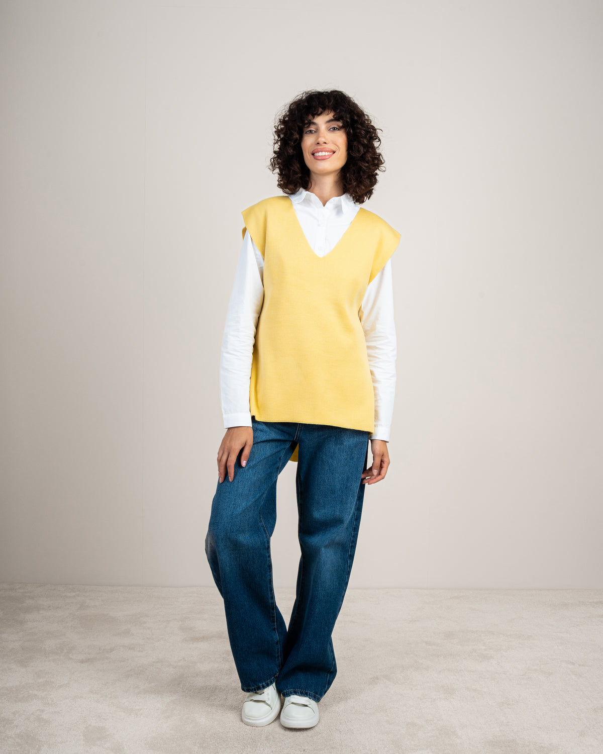 Side-open knit vest