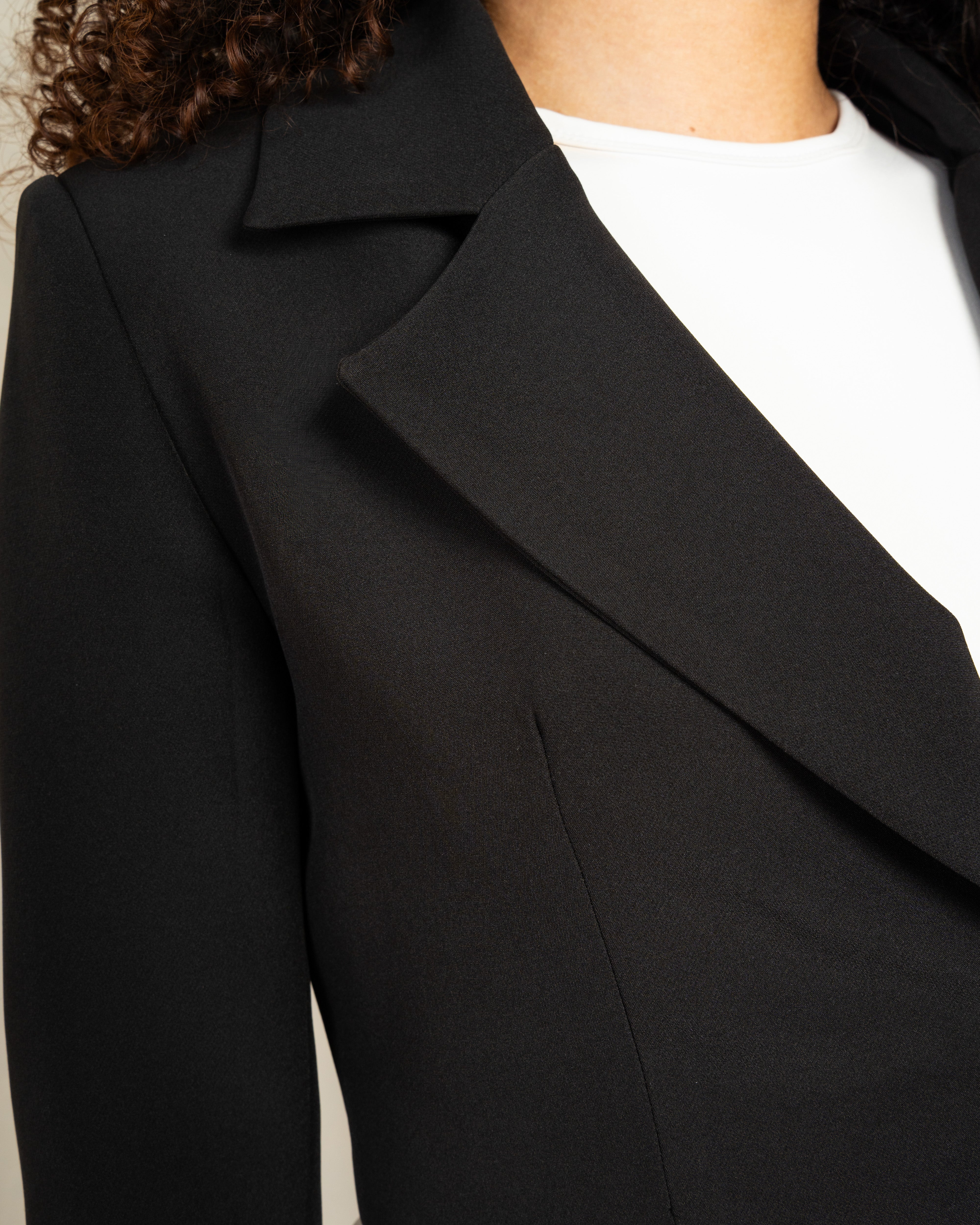 Short Plain Blazer With Button