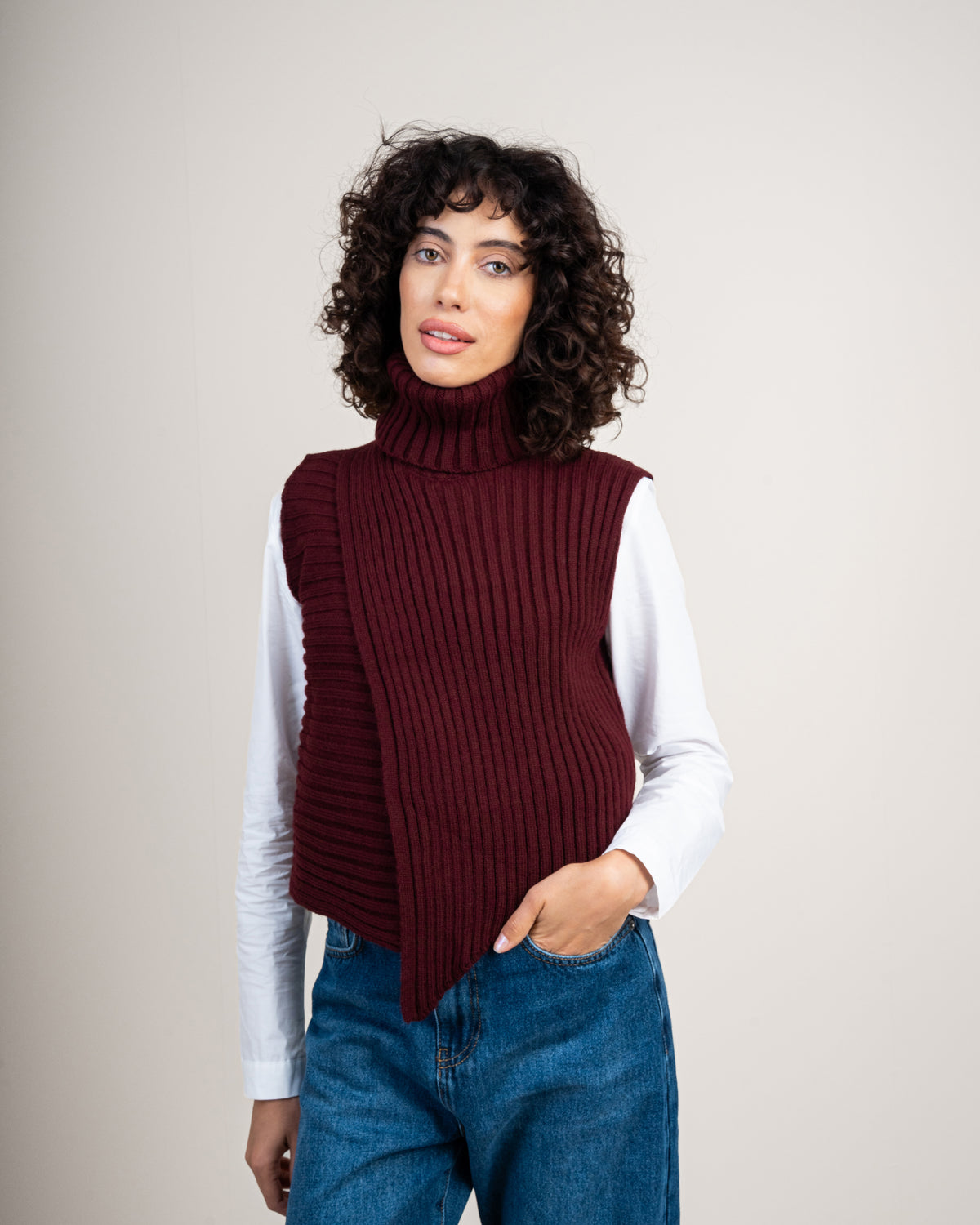 Knitted vest with a neckline