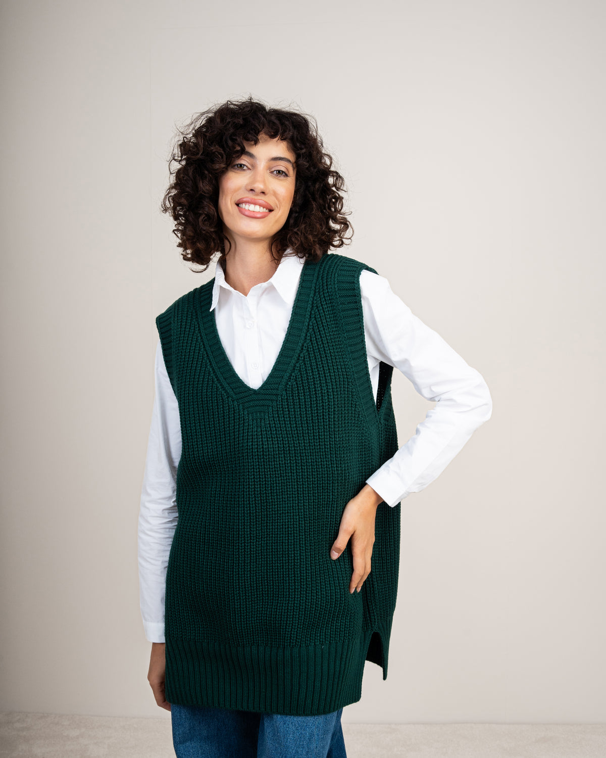 Side-open knit vest
