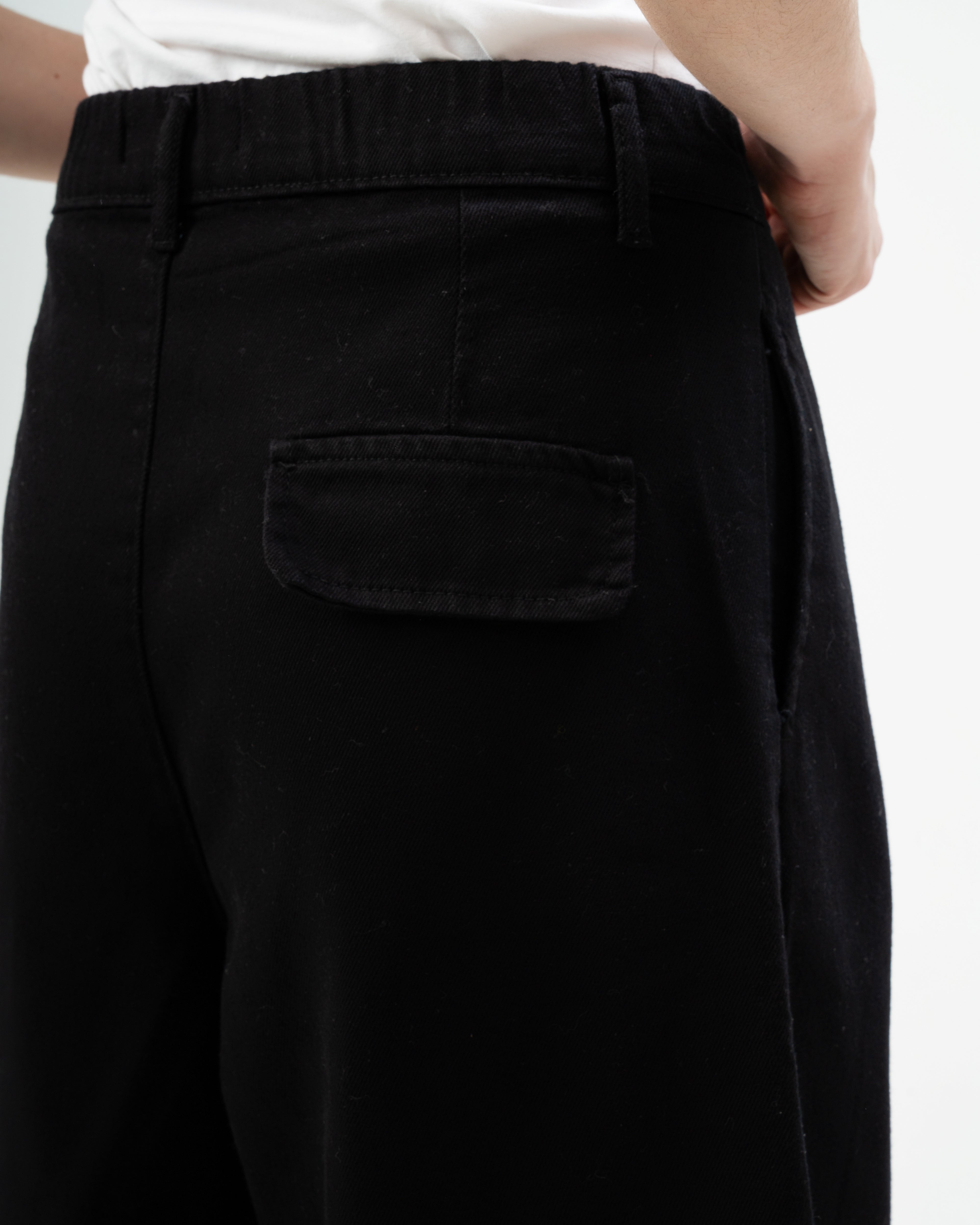 Gabardine trousers with two pockets