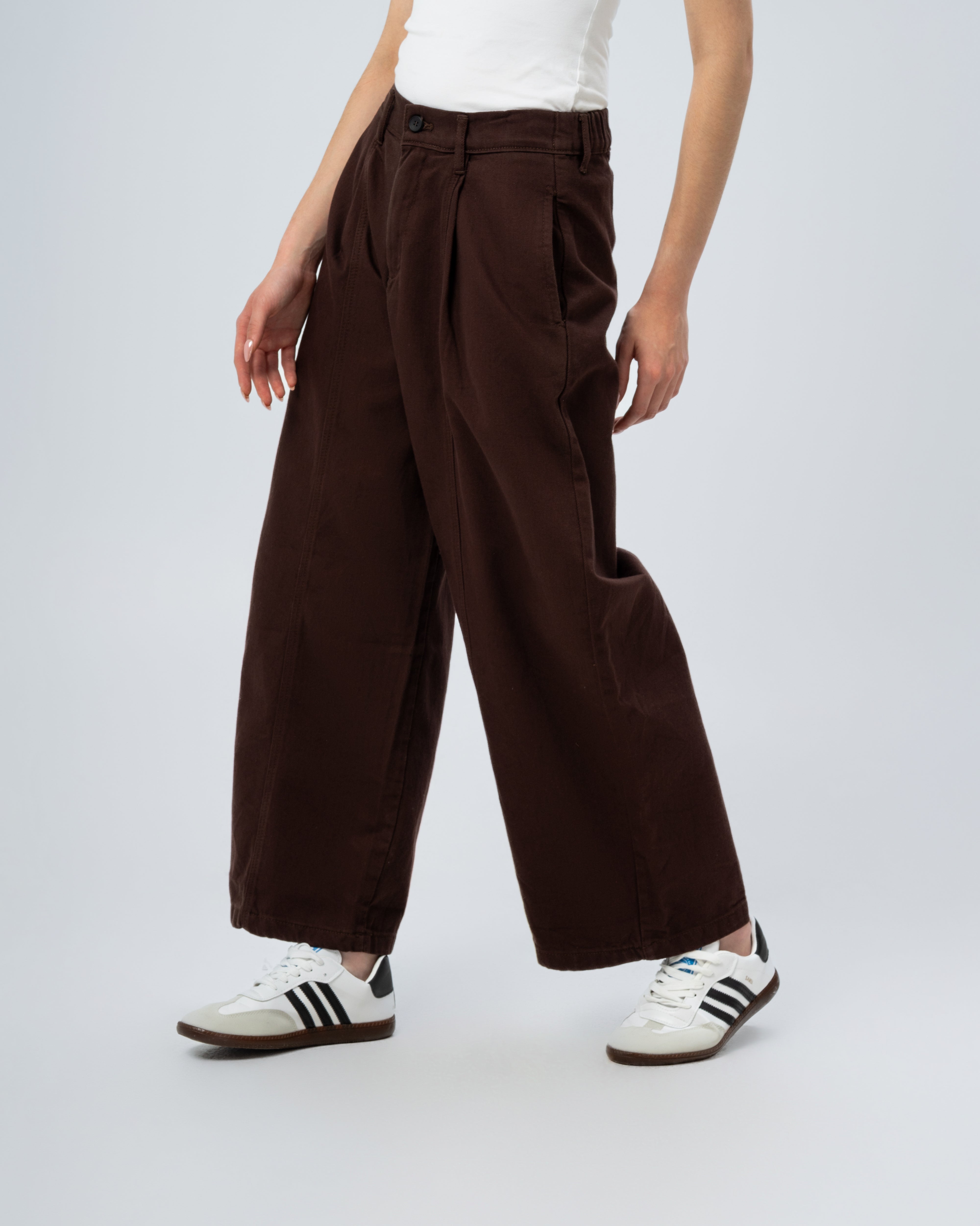 Gabardine trousers with two pockets