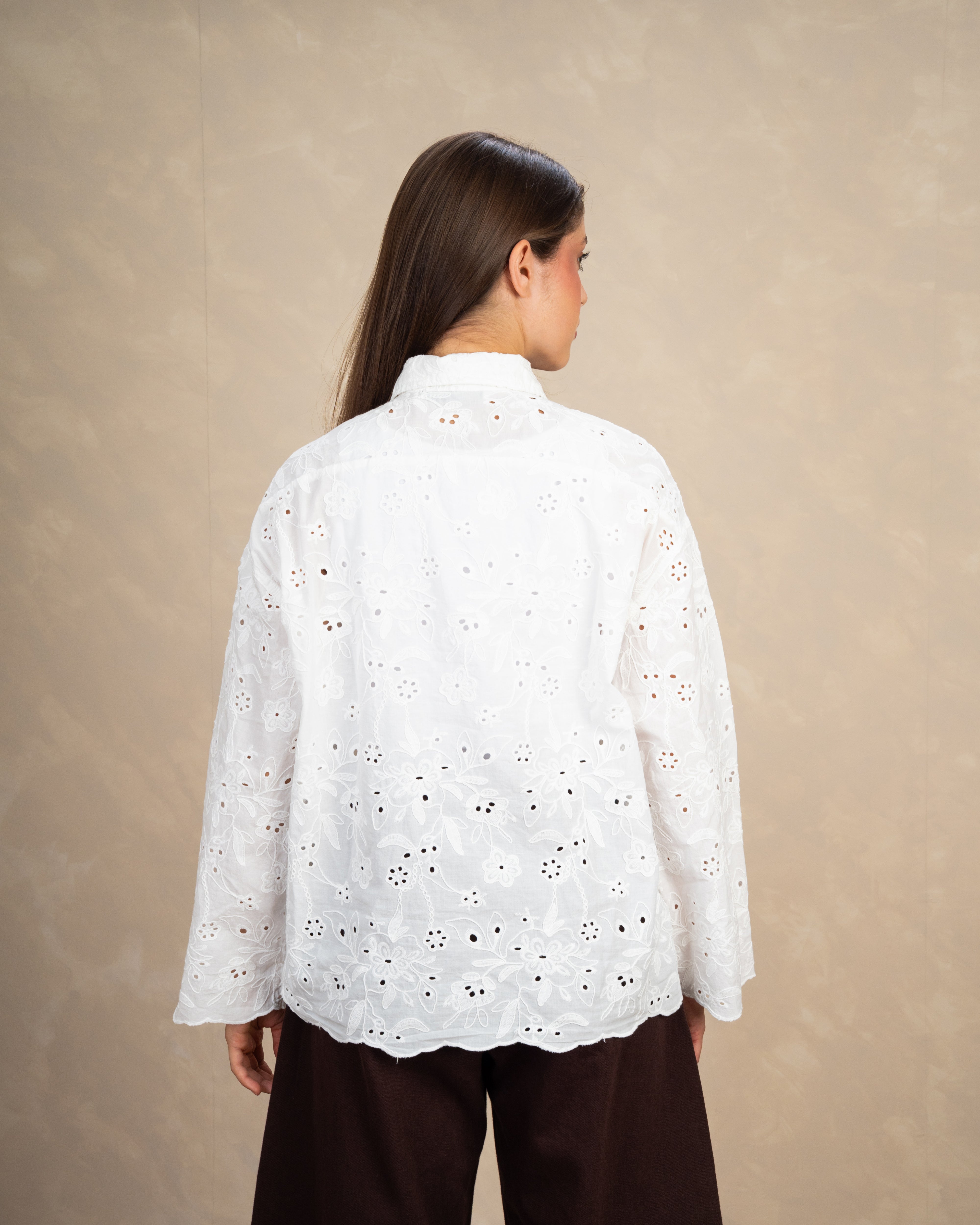 Floral Shirt With Lace Sleeves And Waist