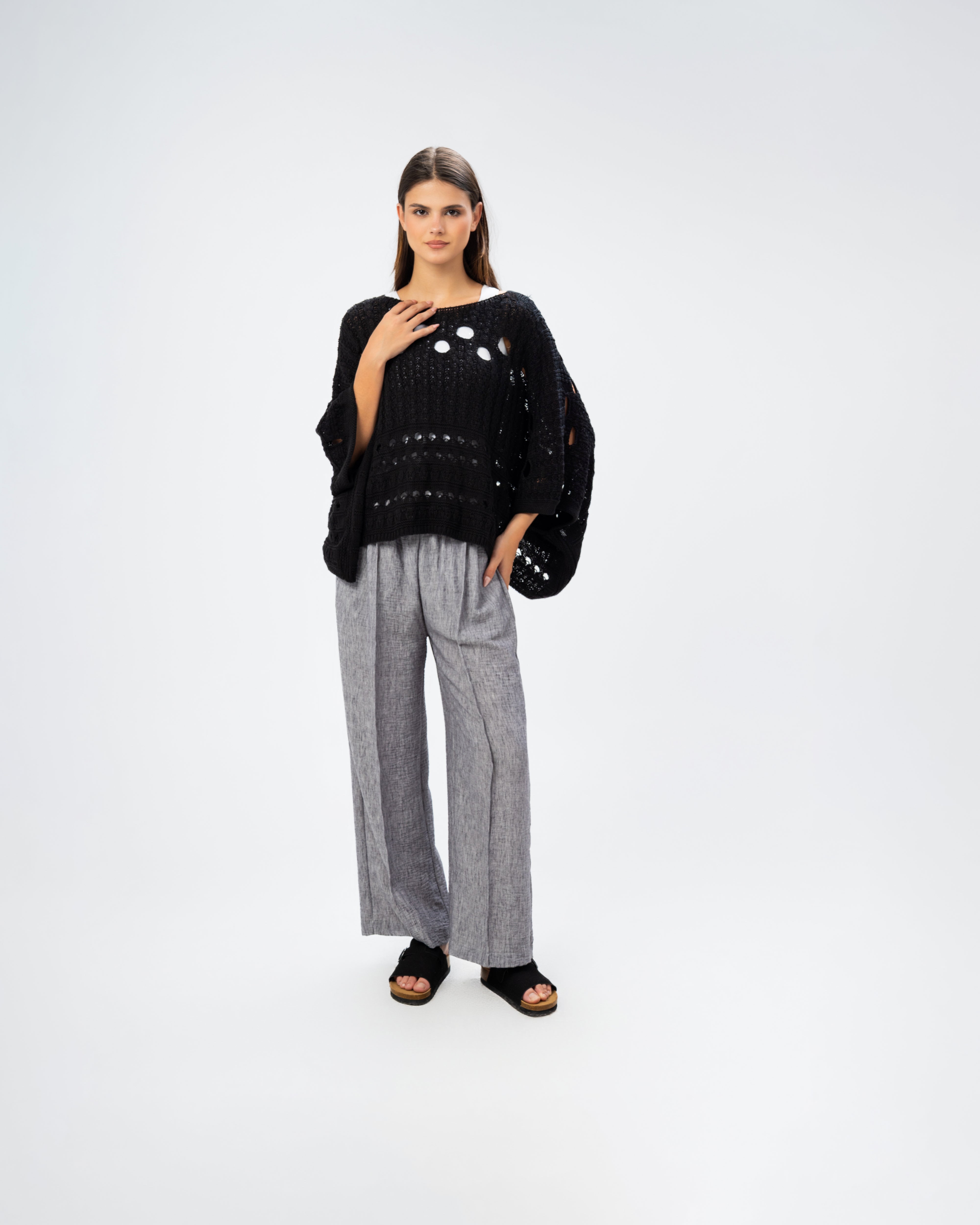 Knitwear Pullover - With Cutout Circles