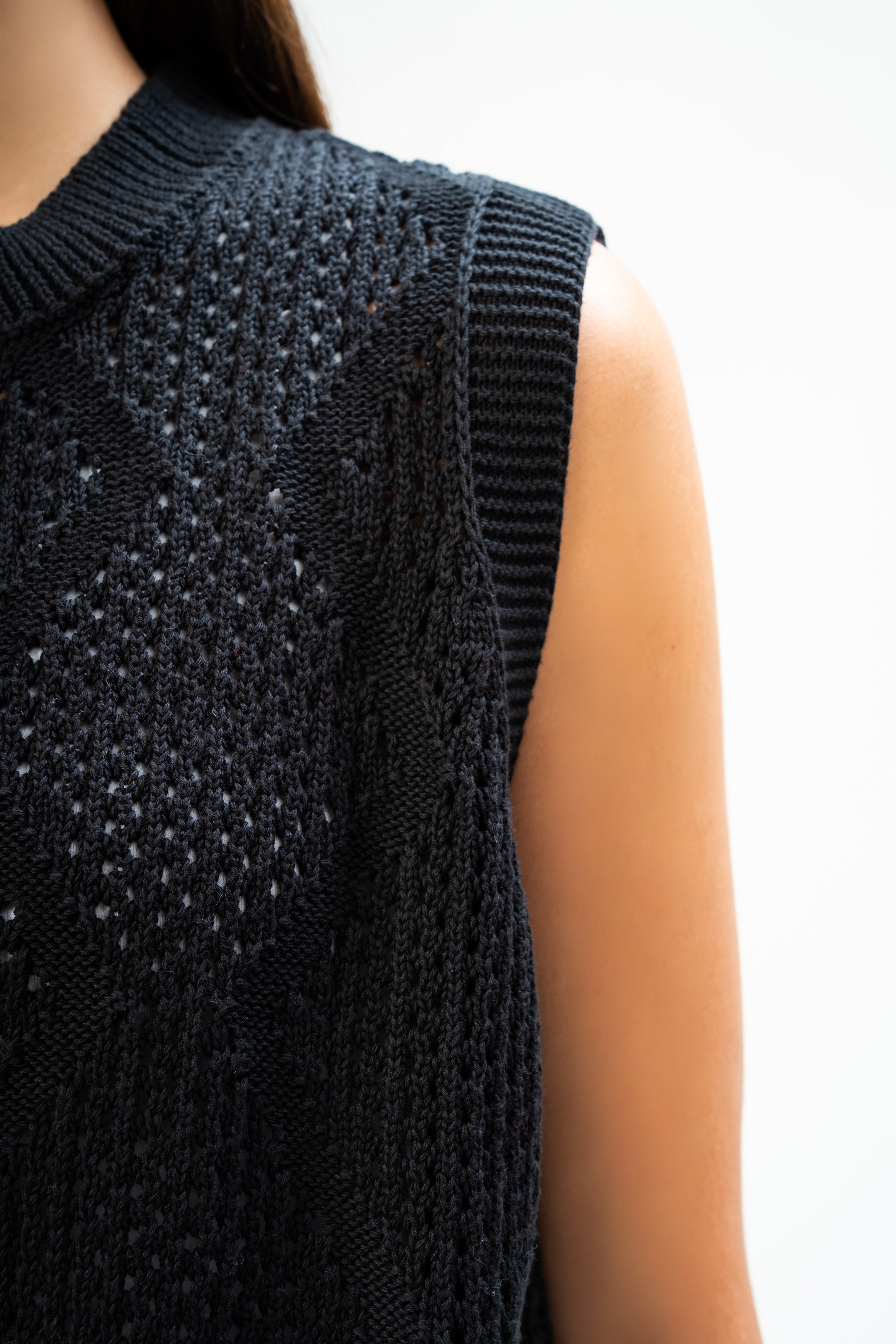 Knitwear Vest With Ribbed Embroidery
