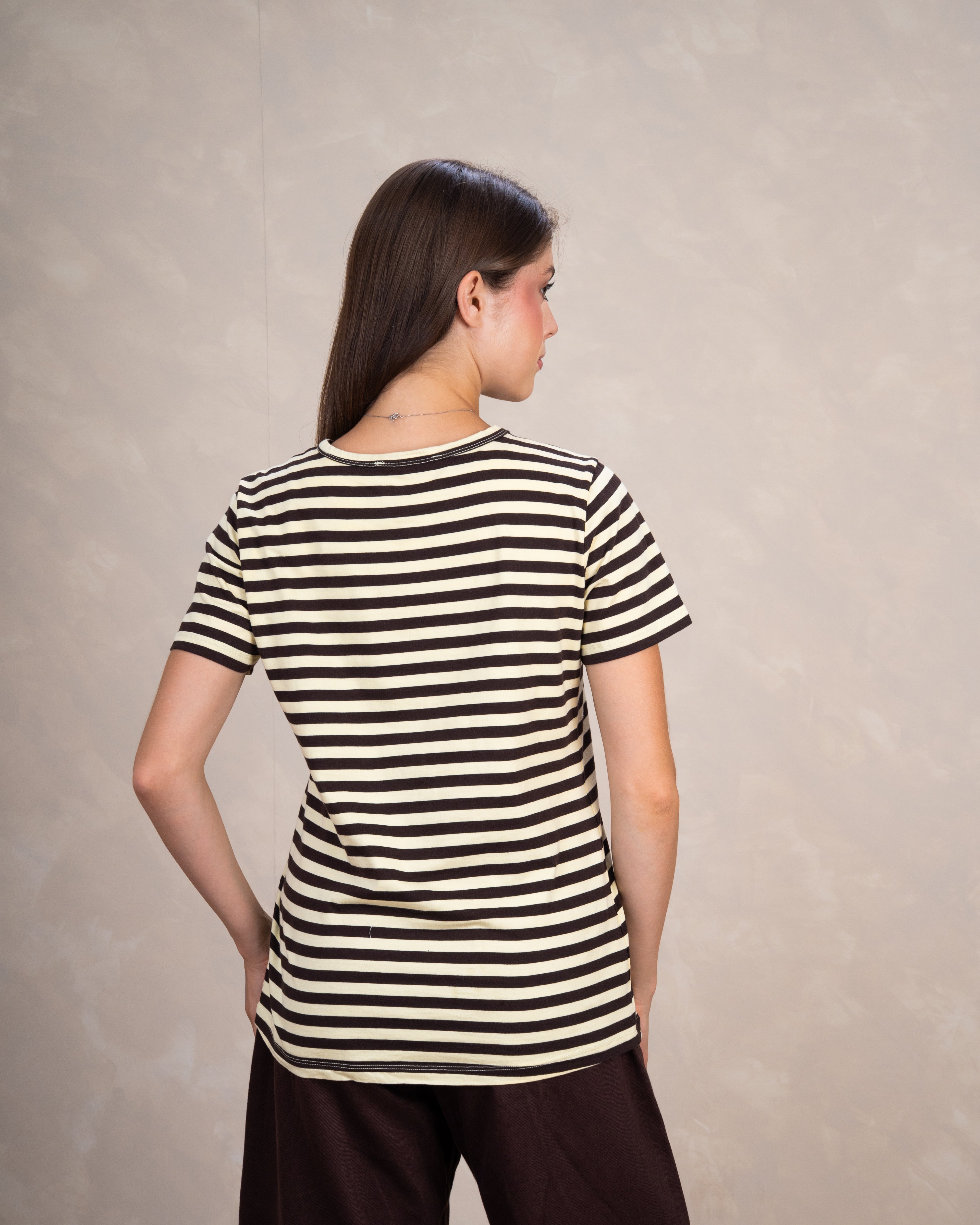 Short Colorful Shadow-Striped Basic Top