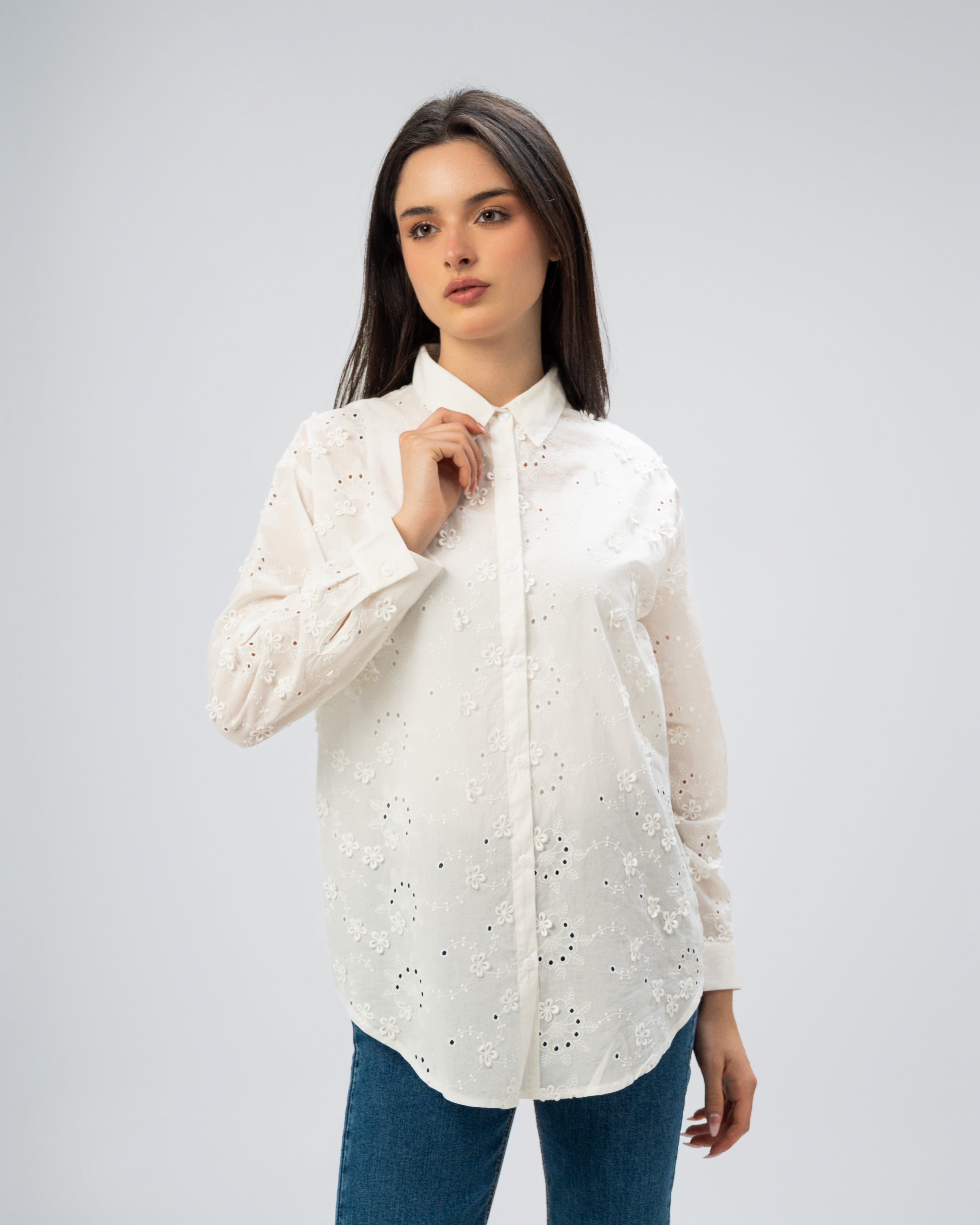 Plain embroidered shirt