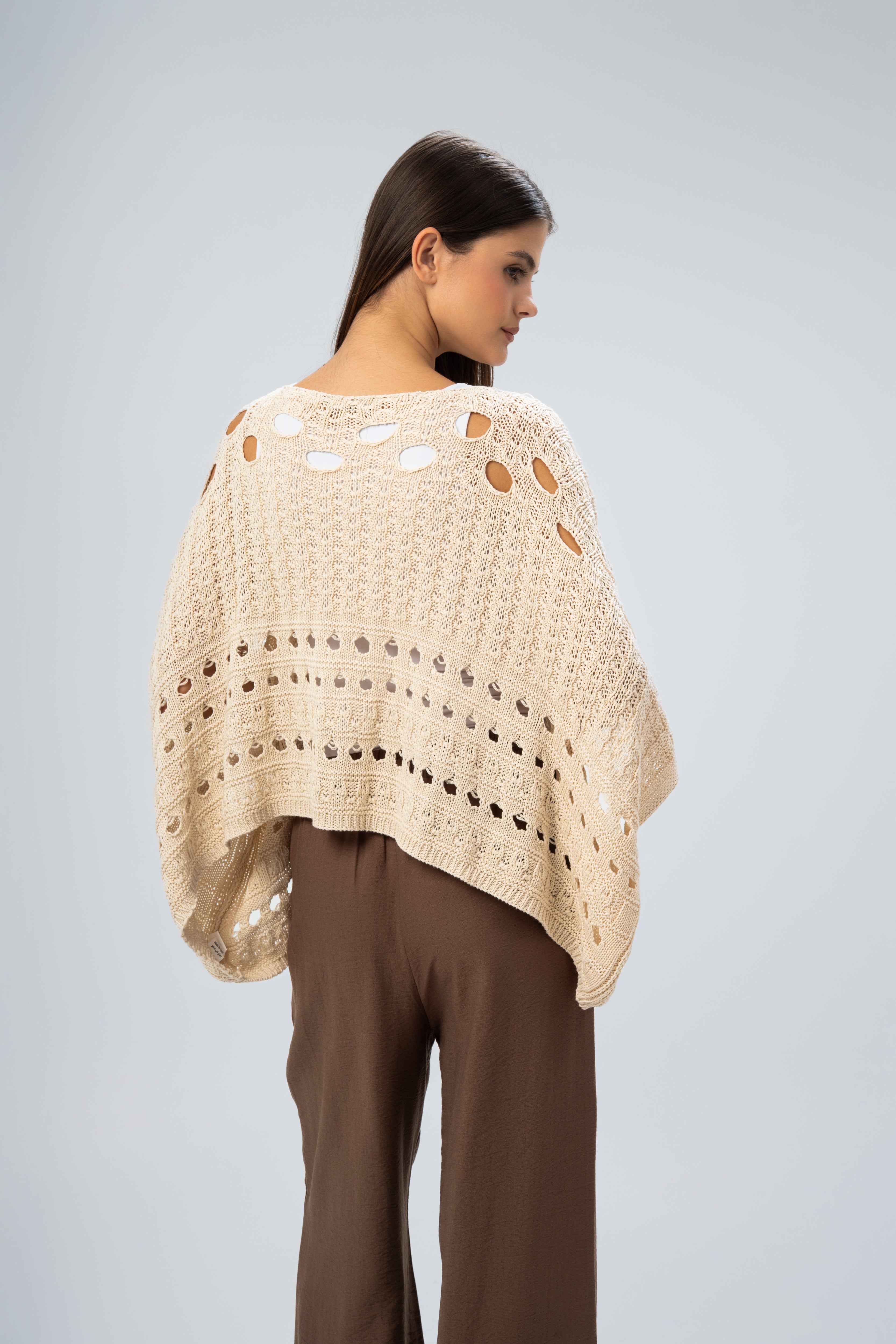 Knitwear Pullover - With Cutout Circles