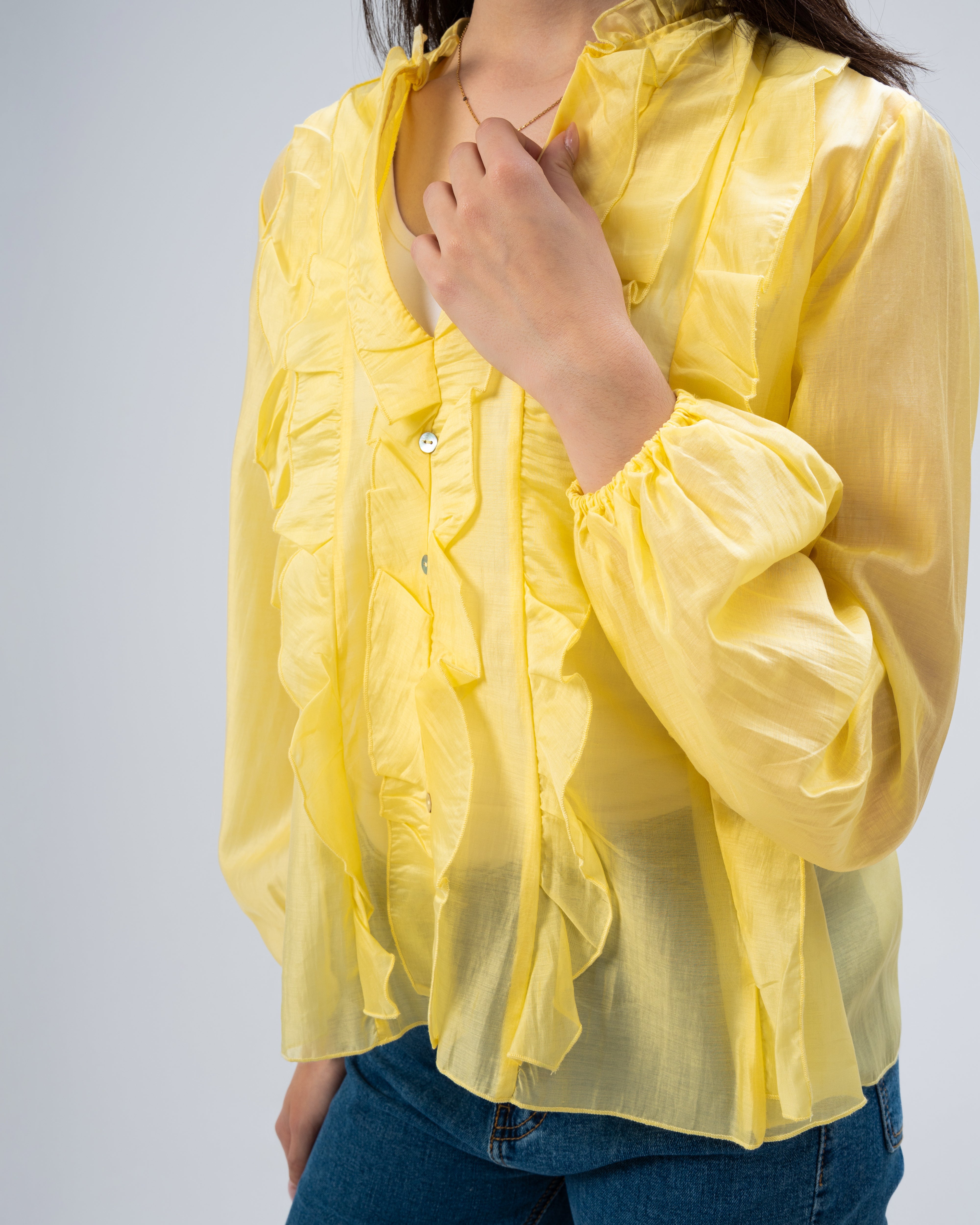 Plain chemise with ruffles