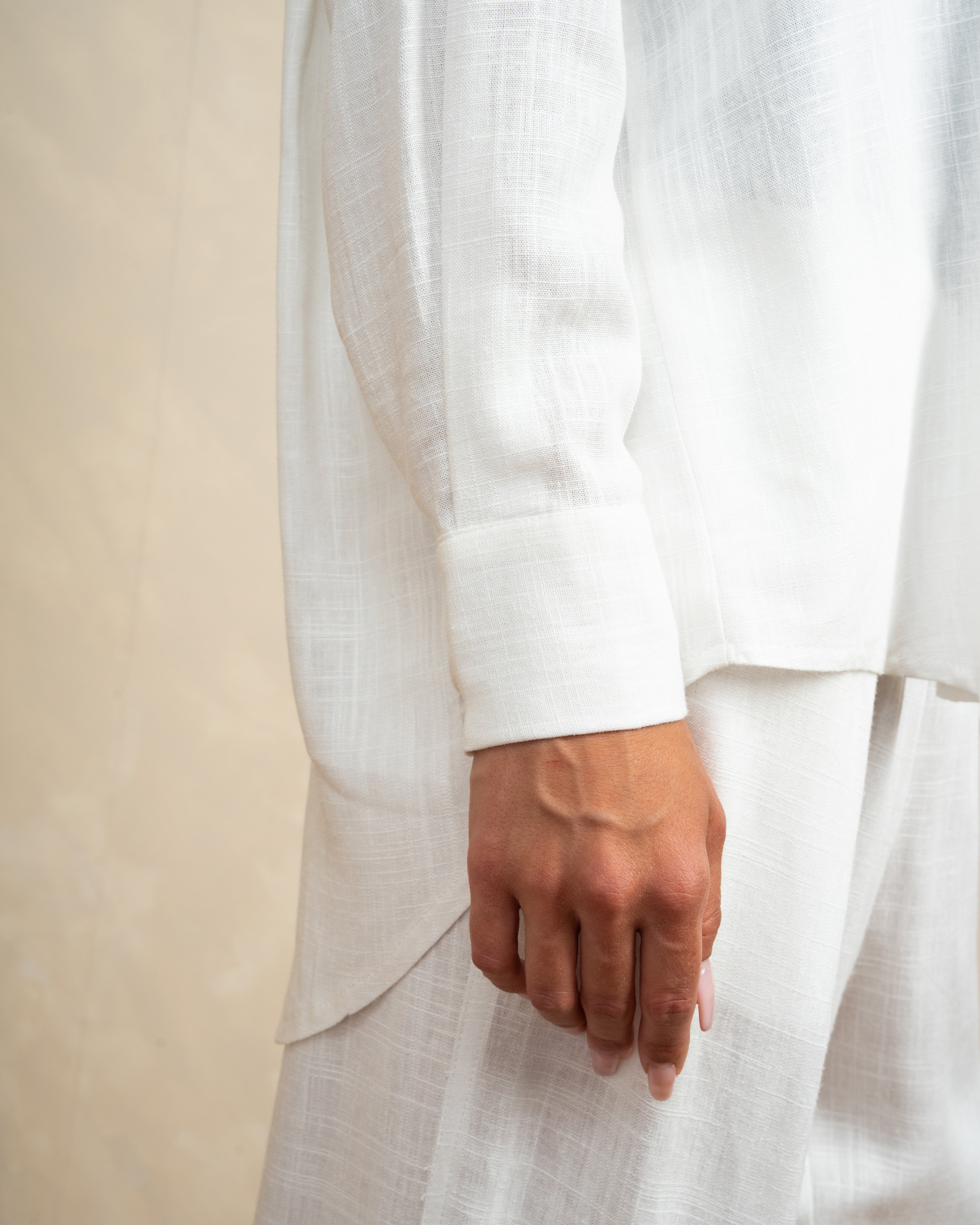 Plain Linen Shirt With Colored Buttons