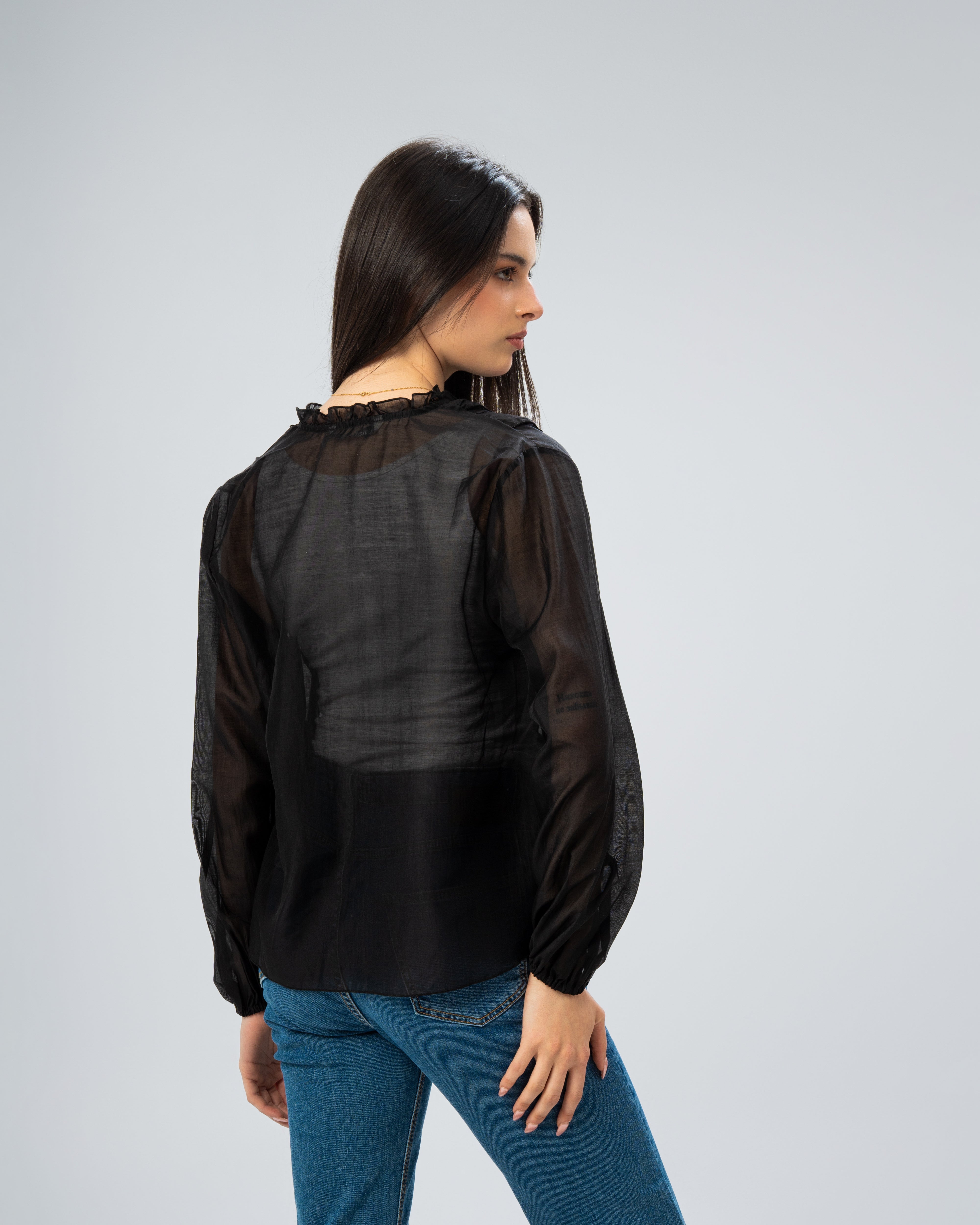 Plain chemise with ruffles