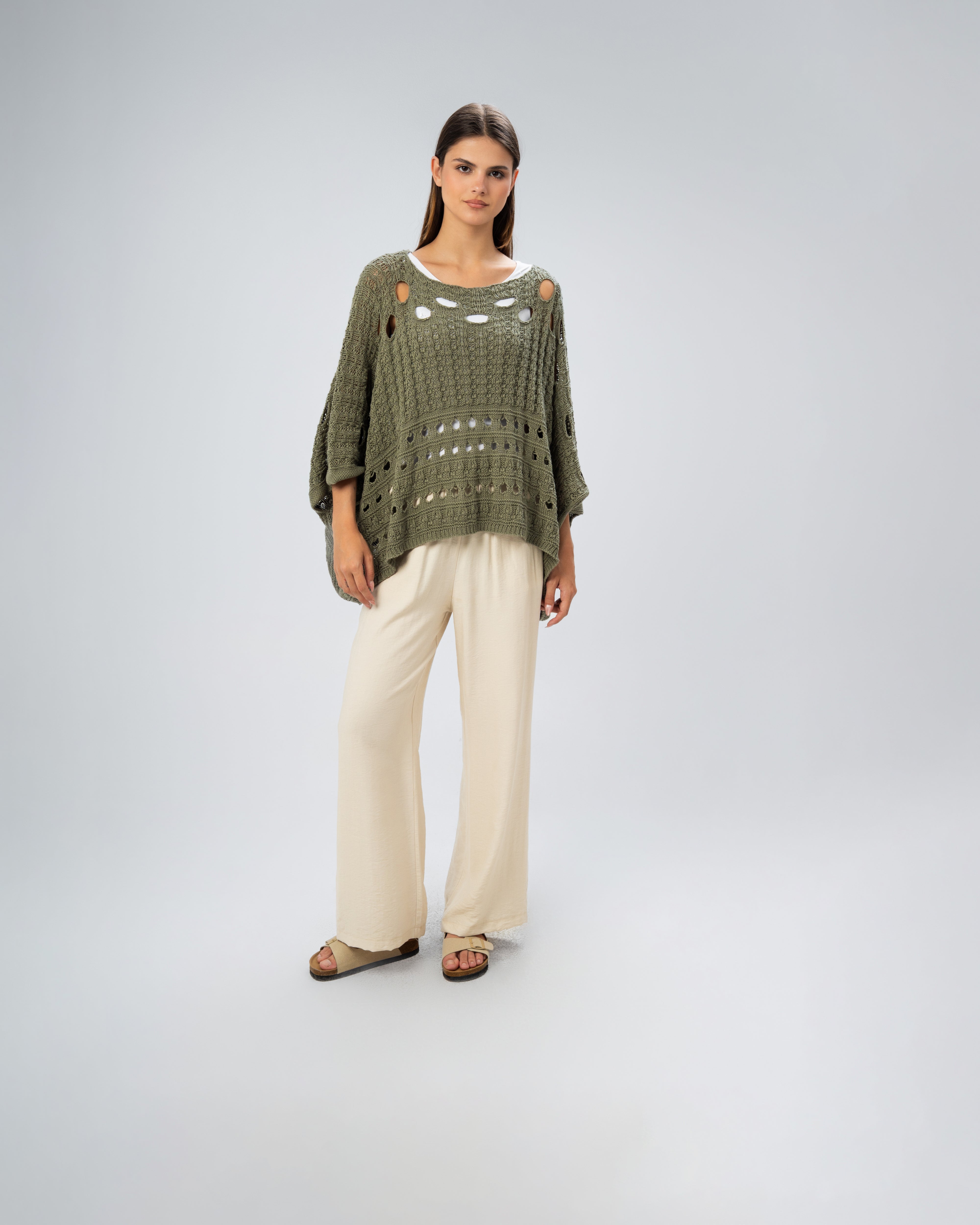 Knitwear Pullover - With Cutout Circles