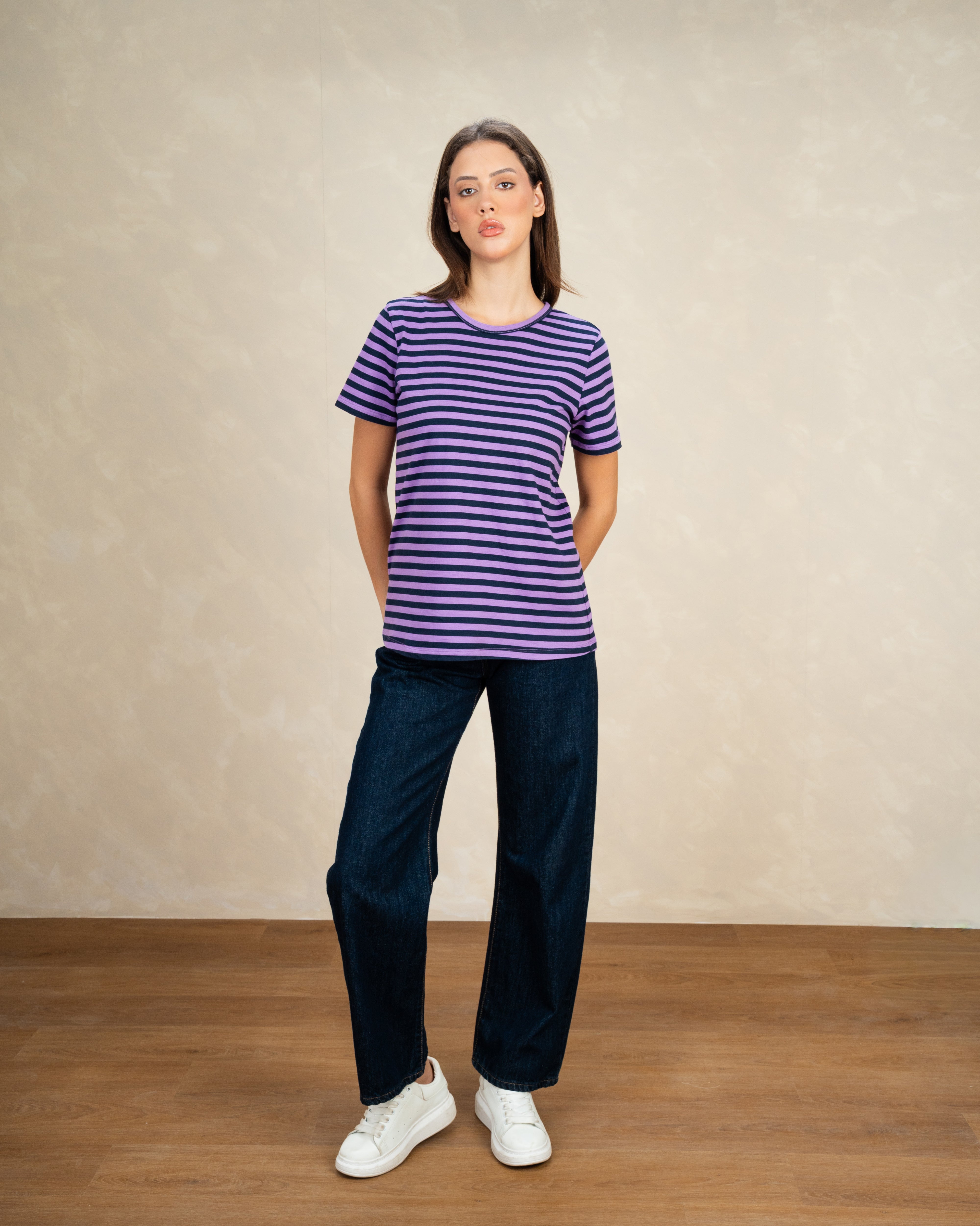 Short Colorful Shadow-Striped Basic Top