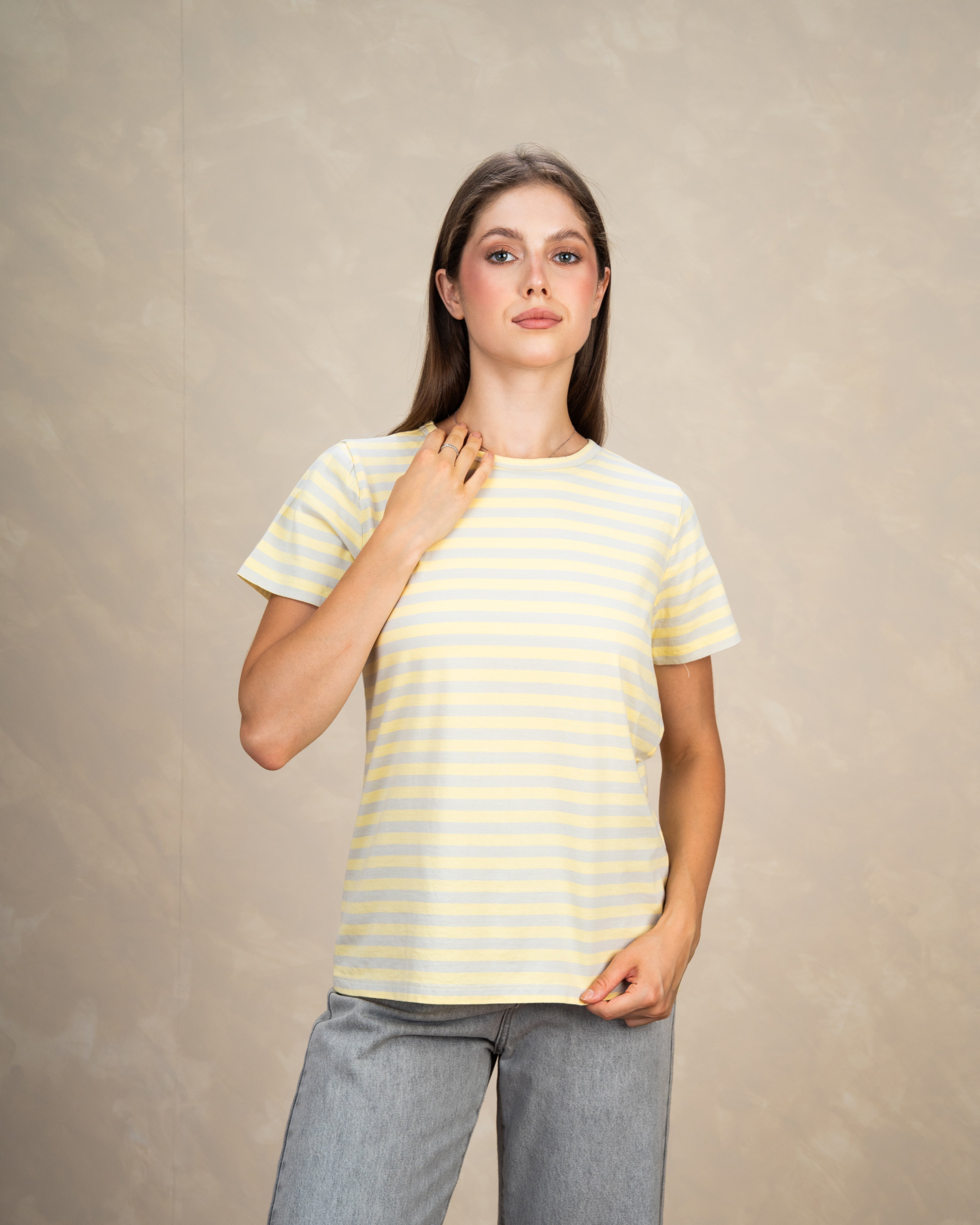 Short Colorful Shadow-Striped Basic Top