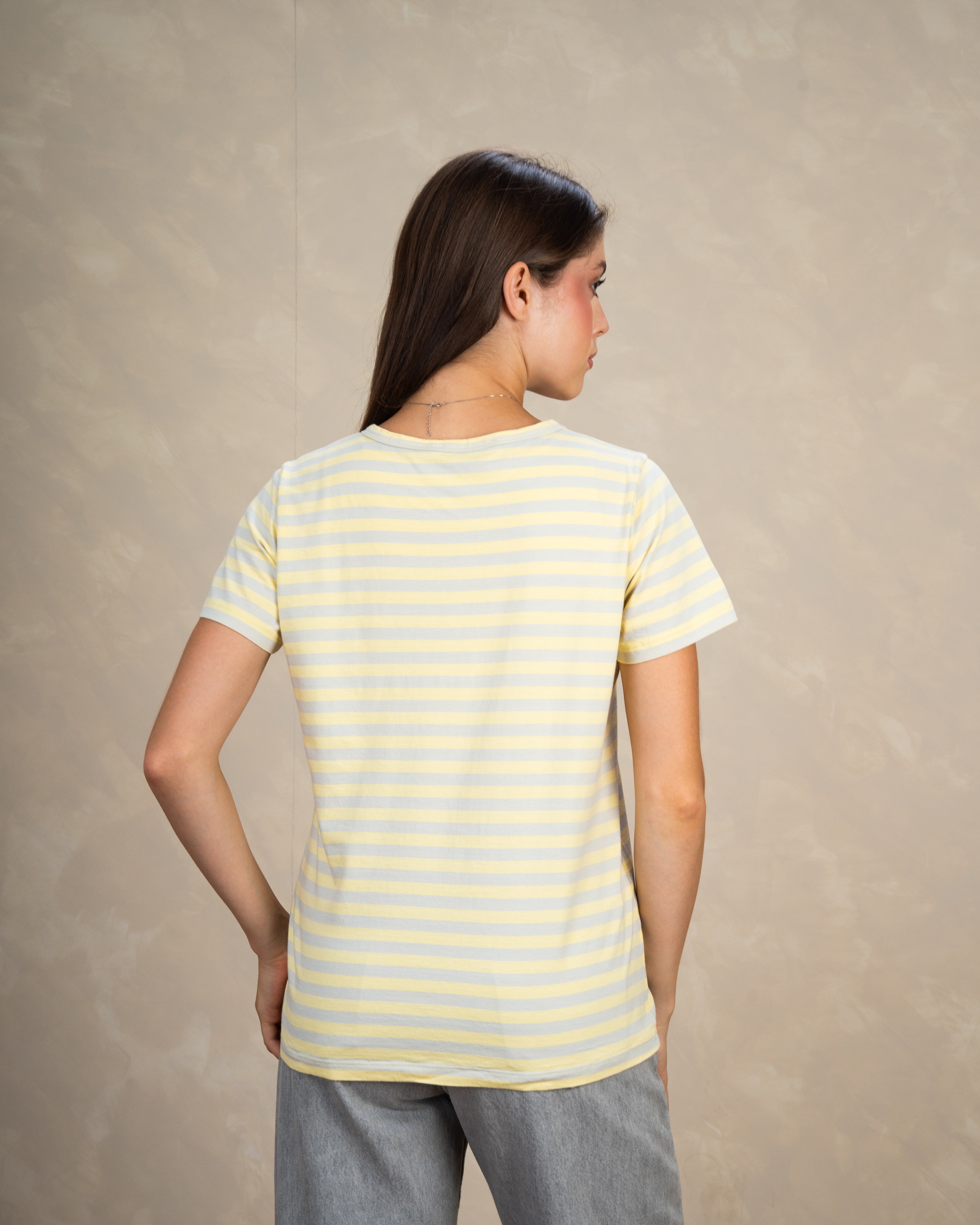 Short Colorful Shadow-Striped Basic Top