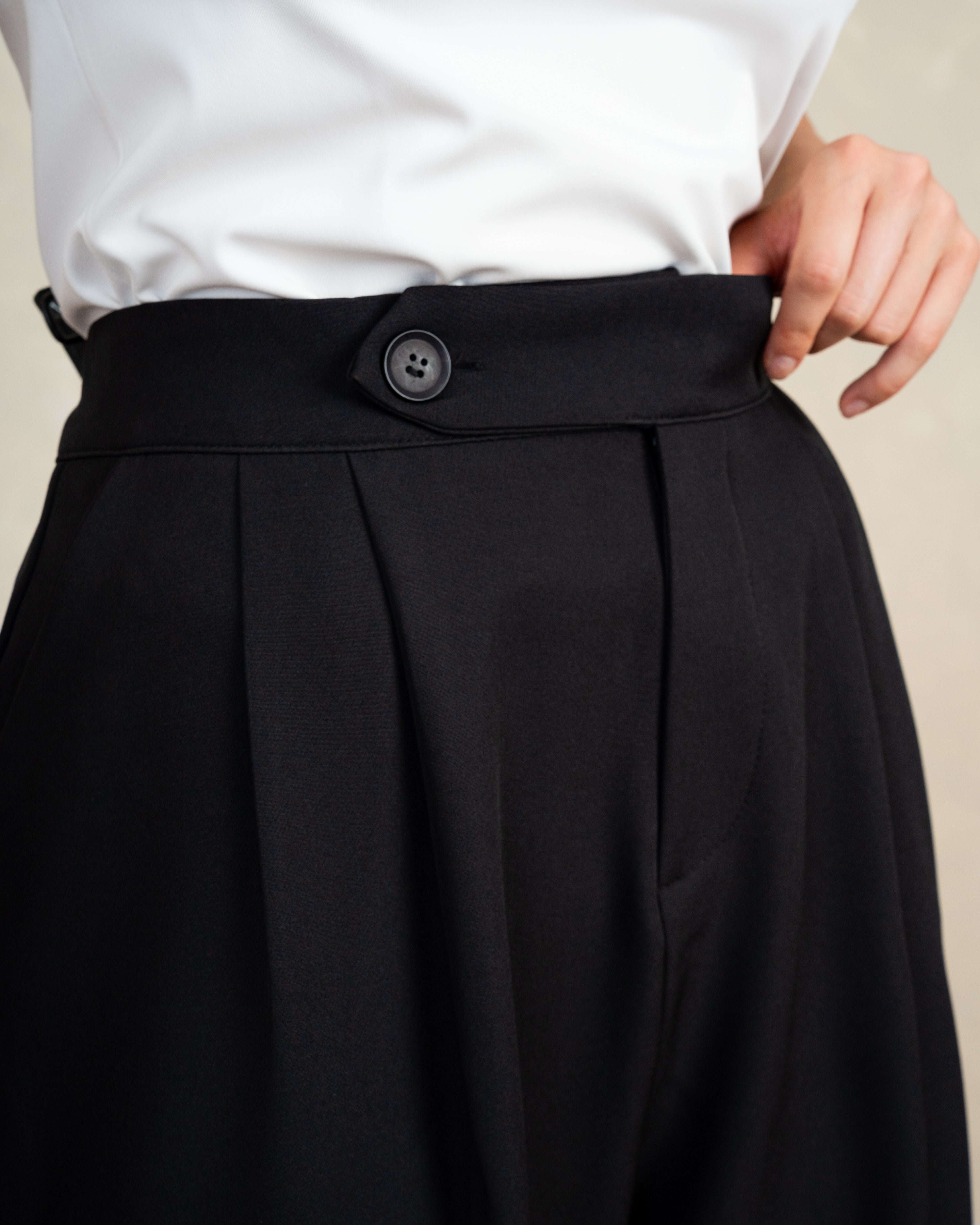 Classic Plain Trousers With Single Button