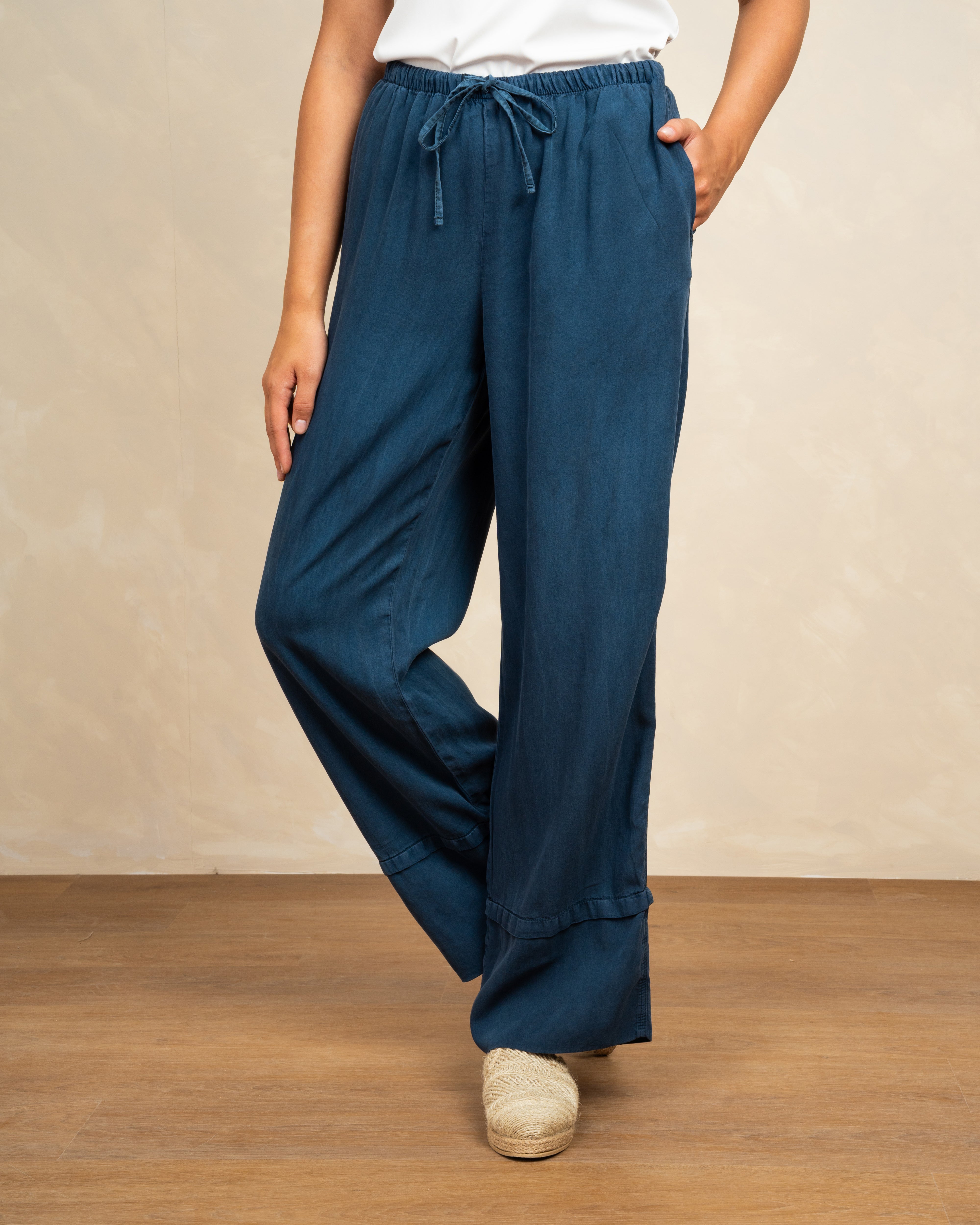 Wide Leg Trouser - With Ankle Detail