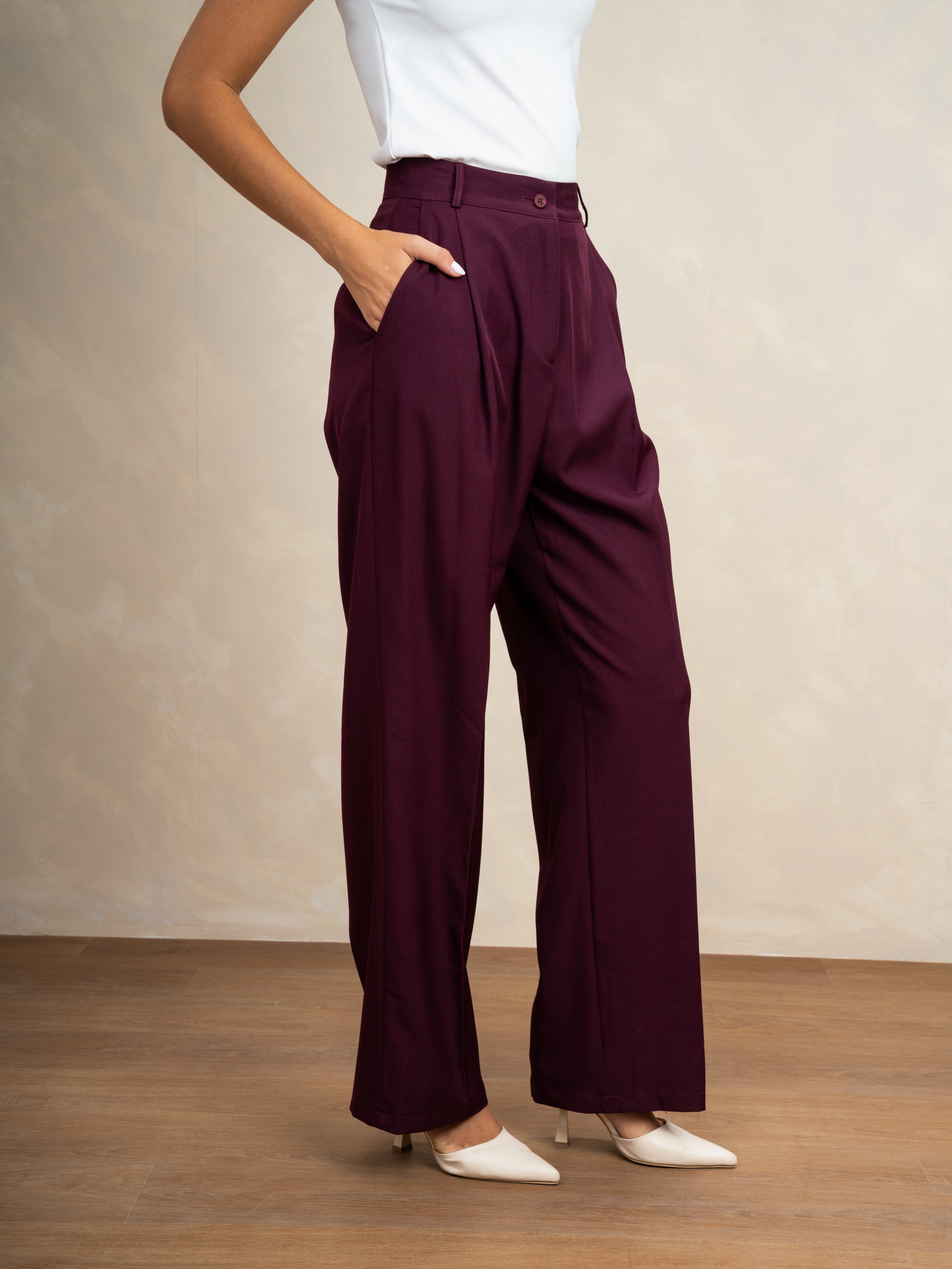 Classic Straight Leg - Trouser With Waist Button