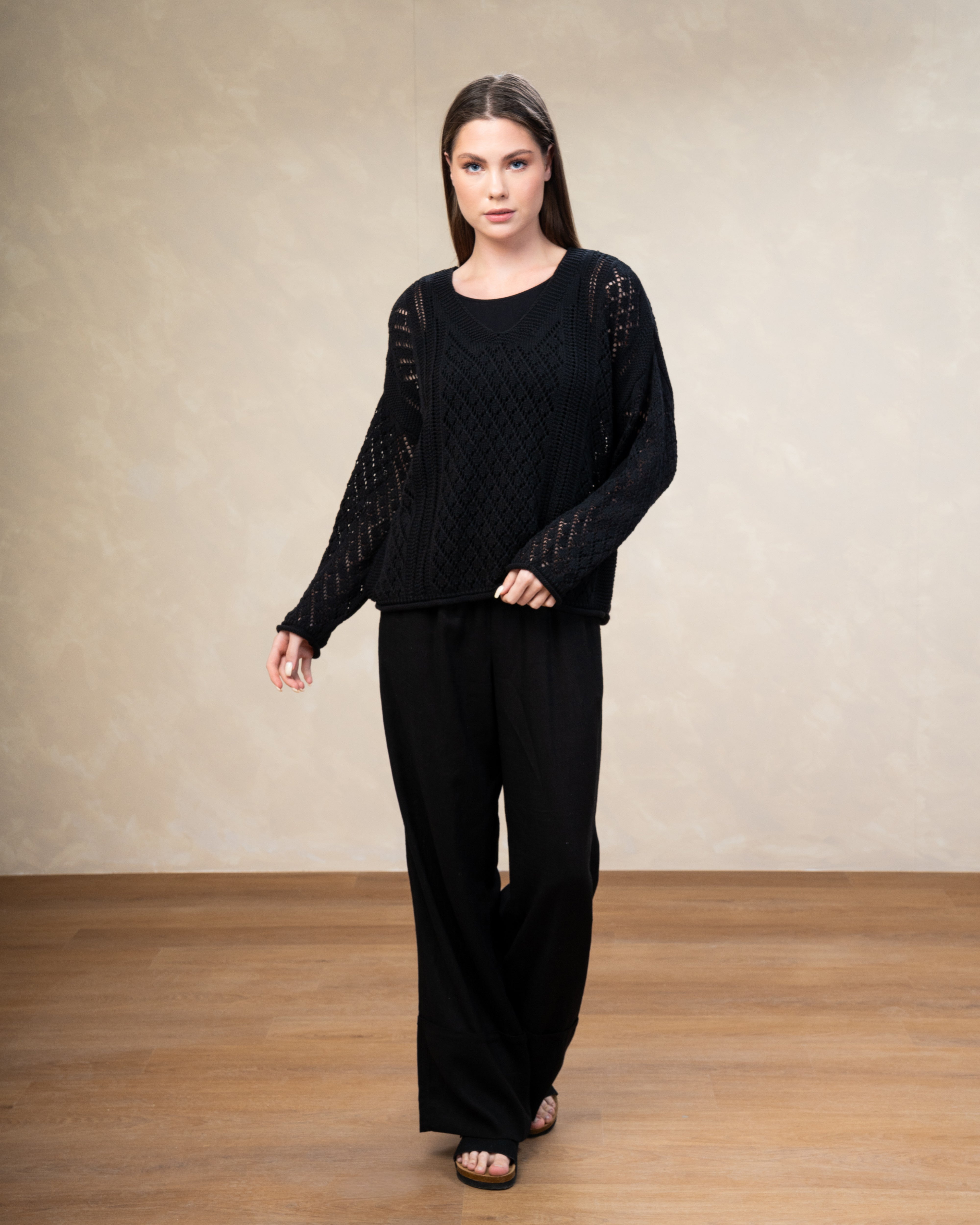 Knitwear Body With Cutout Triangles