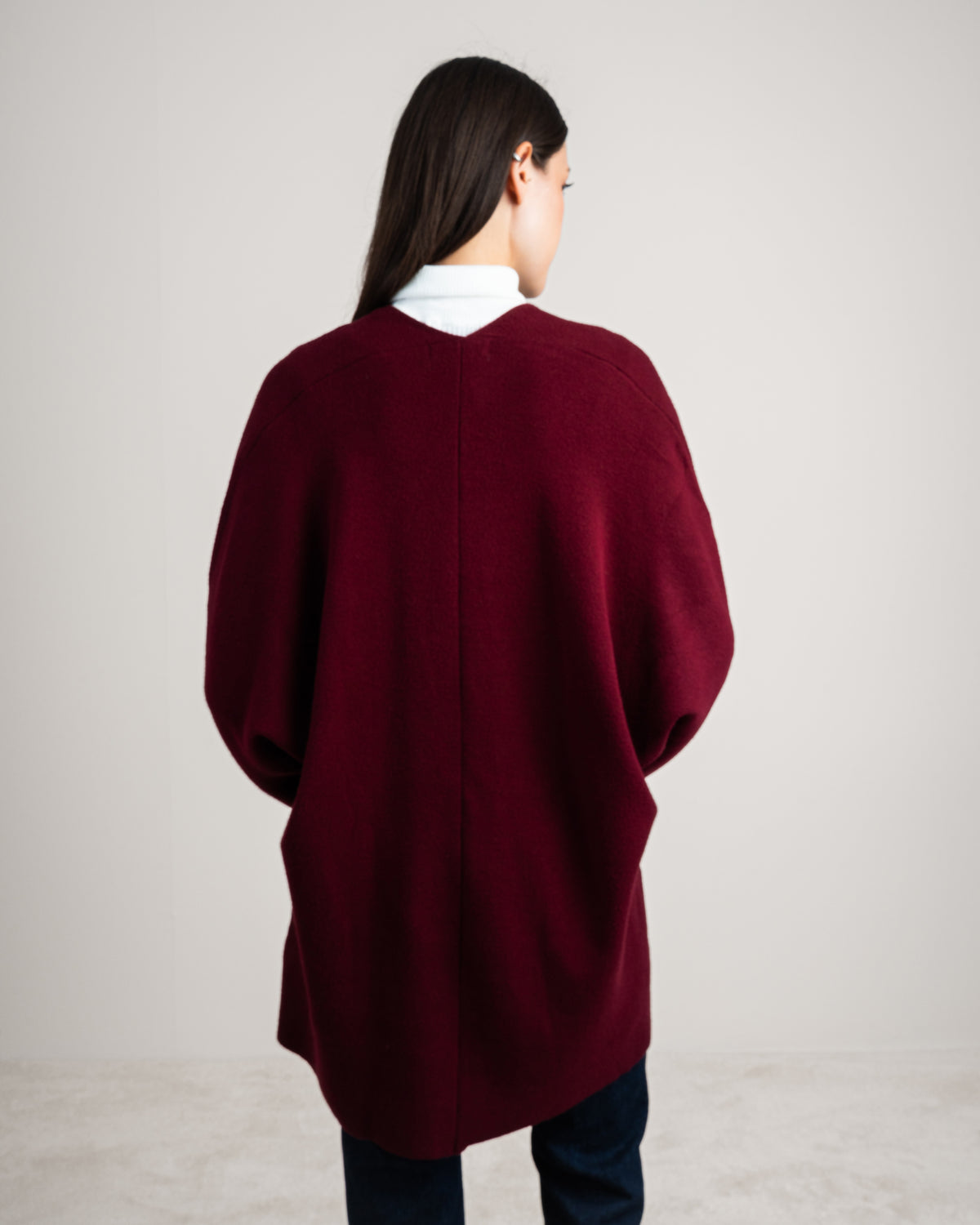 Long Knitwear Pullover - With Two Pockets