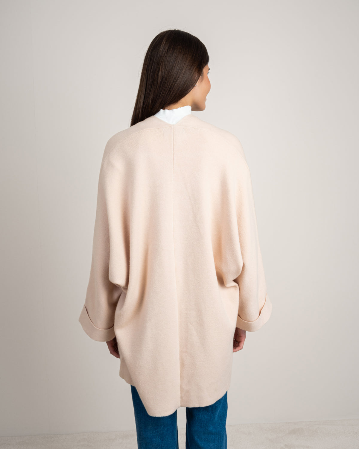 Long Knitwear Pullover - With Two Pockets