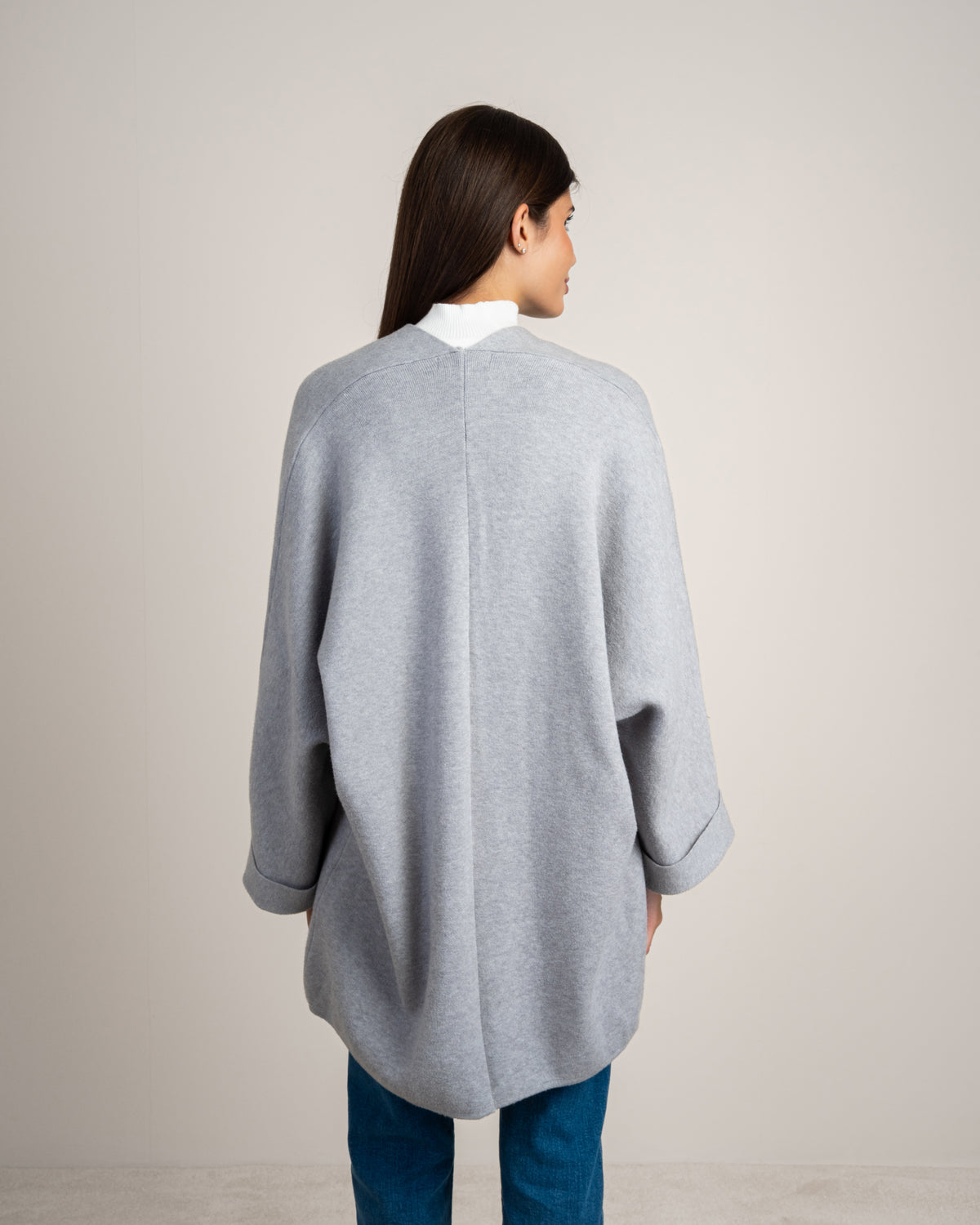 Long Knitwear Pullover - With Two Pockets
