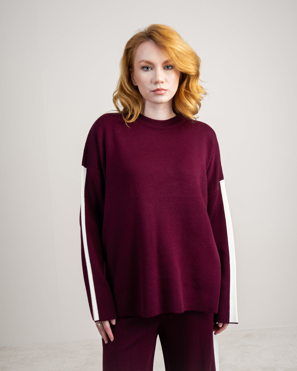 Knitwear Suit With Sleeve Stripe Detail