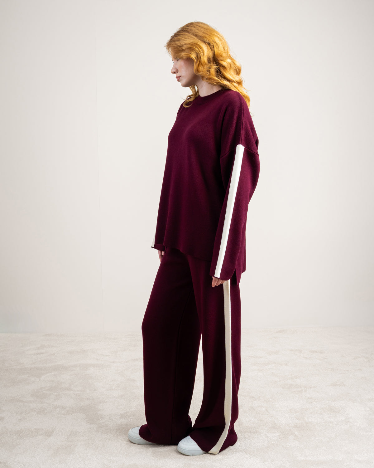 Knitwear Suit With Sleeve Stripe Detail