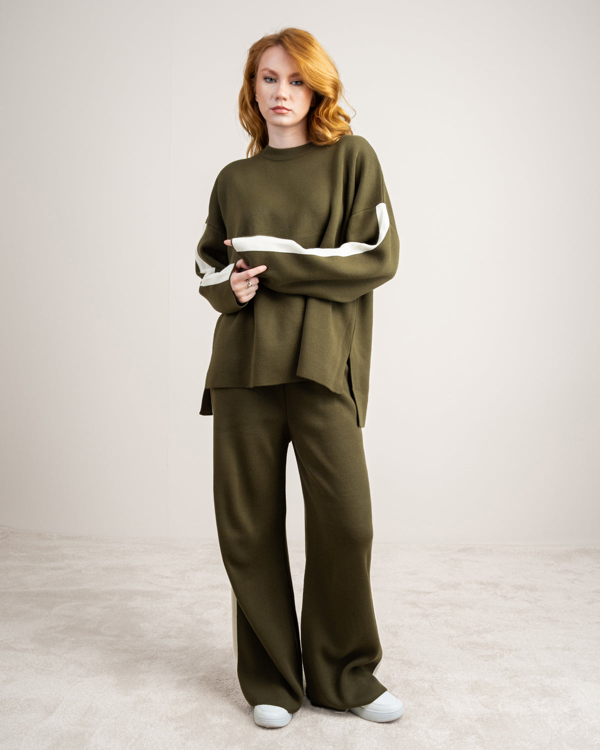 Knitwear Suit With Sleeve Stripe Detail