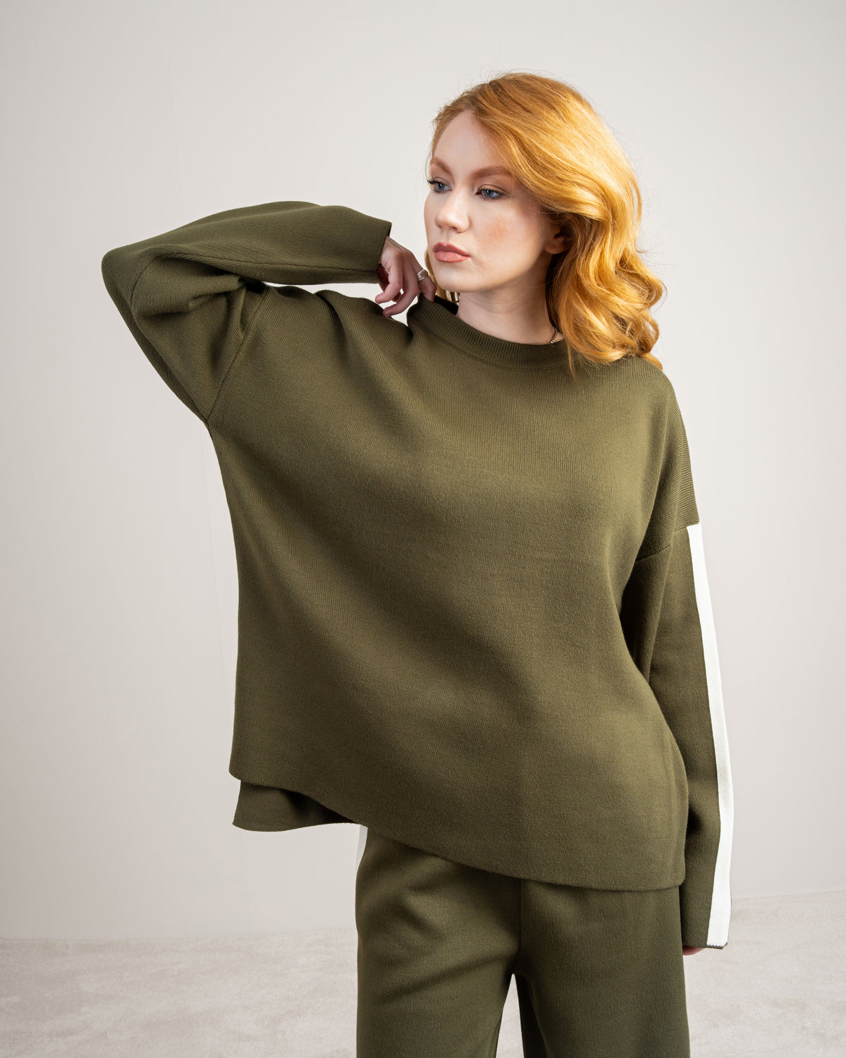 Knitwear Suit With Sleeve Stripe Detail