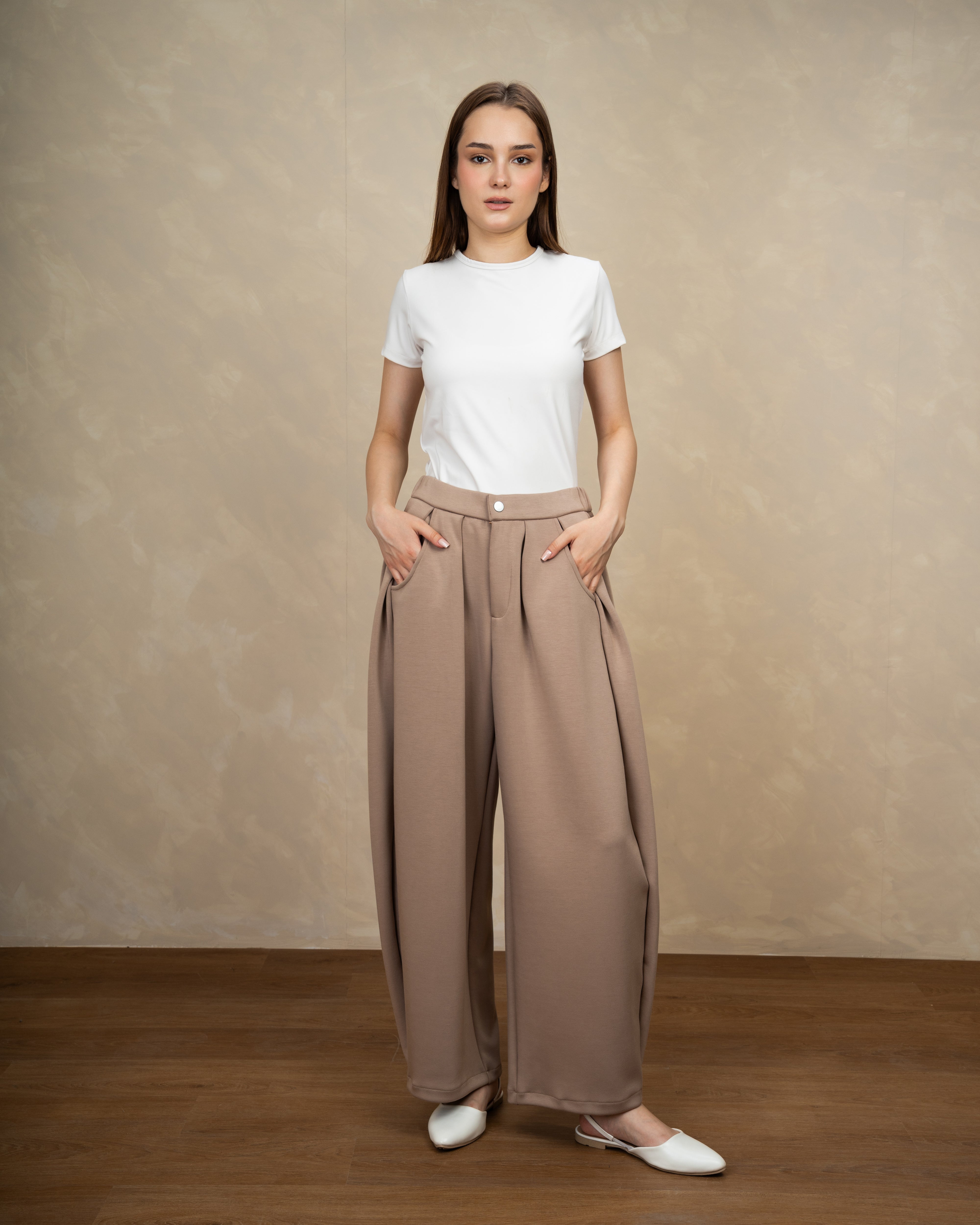 Minimal Formal Trouser With Single Button