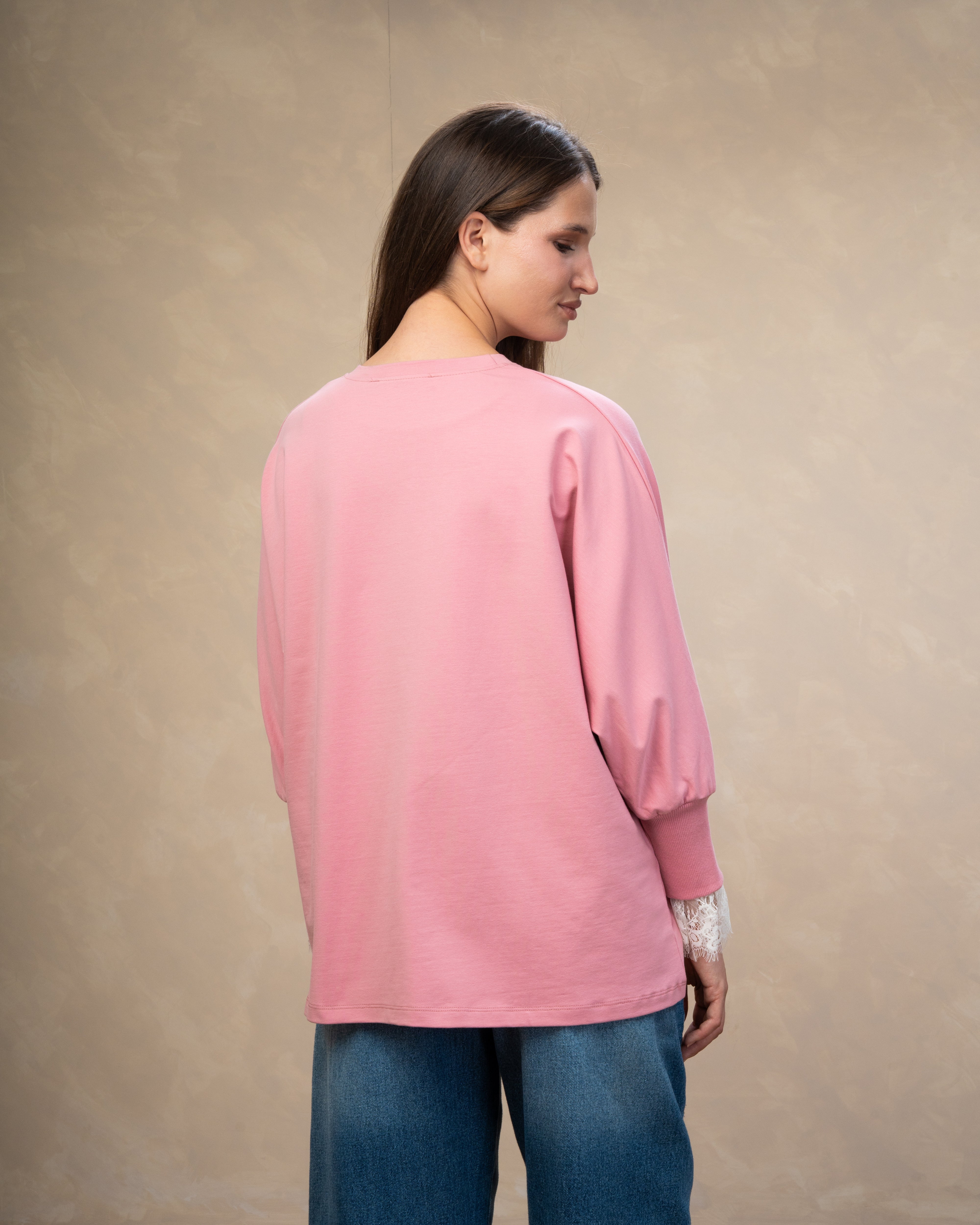 Sweatshirt With Lace Sleeves