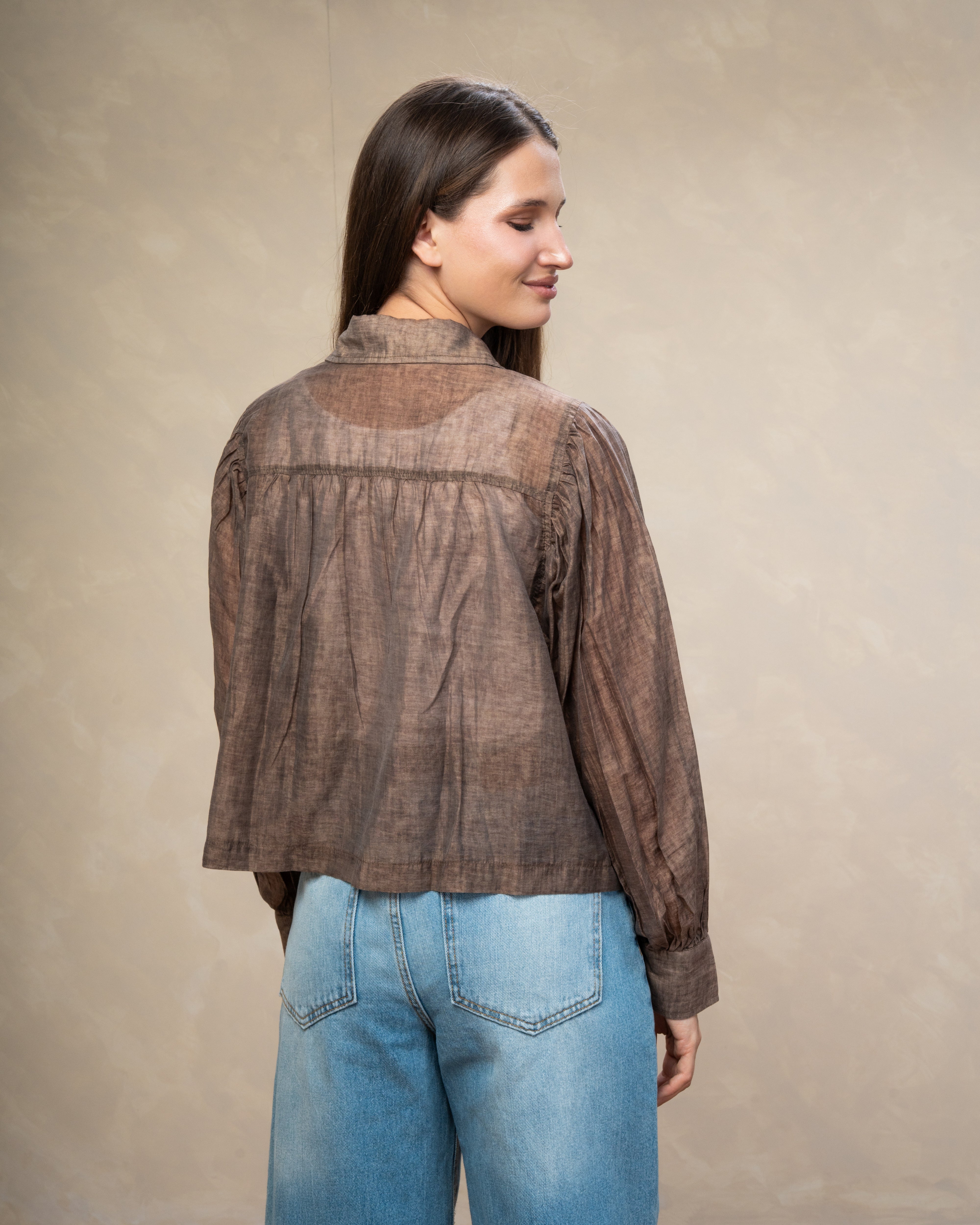 Minimal Short Shirt