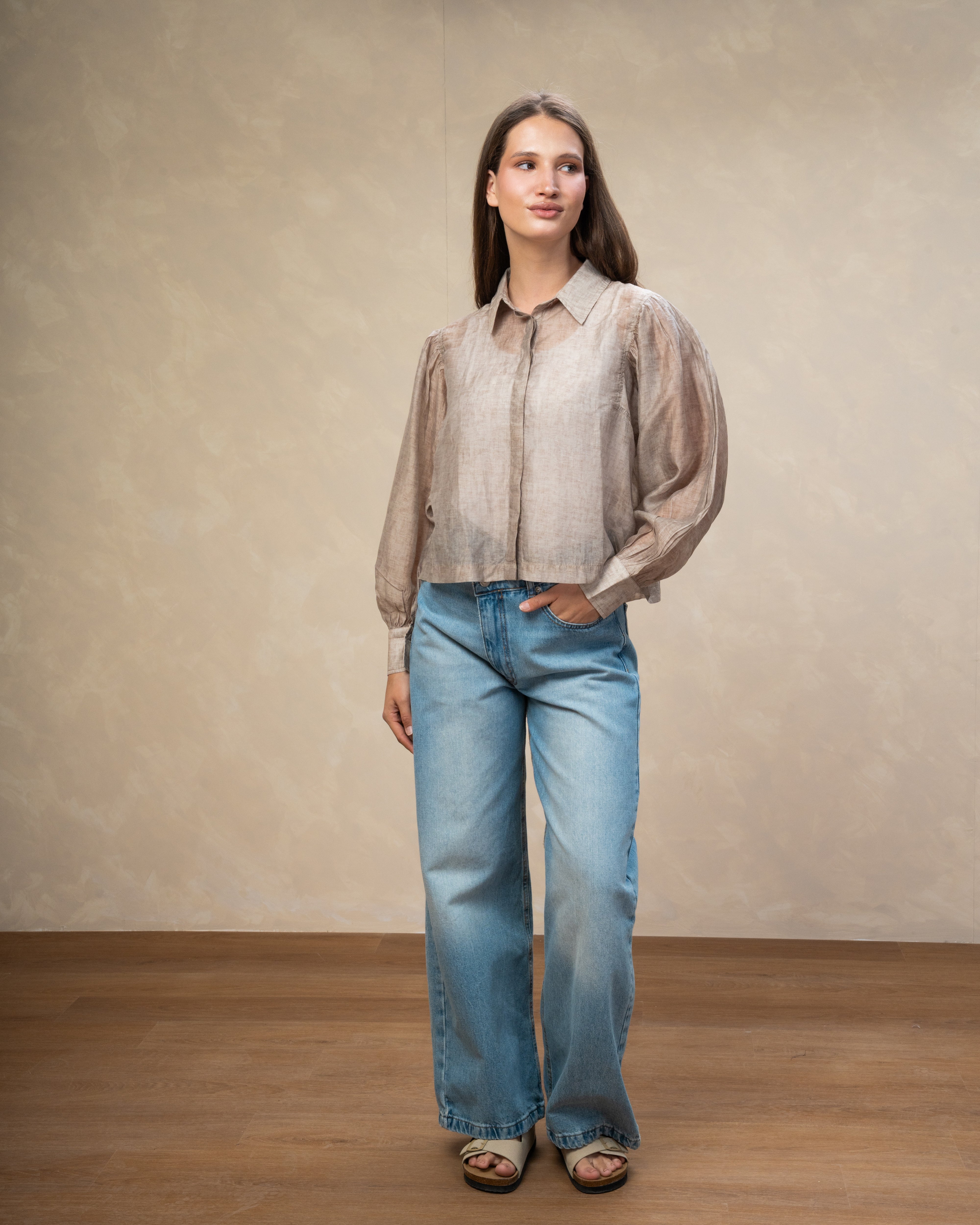 Minimal Short Shirt