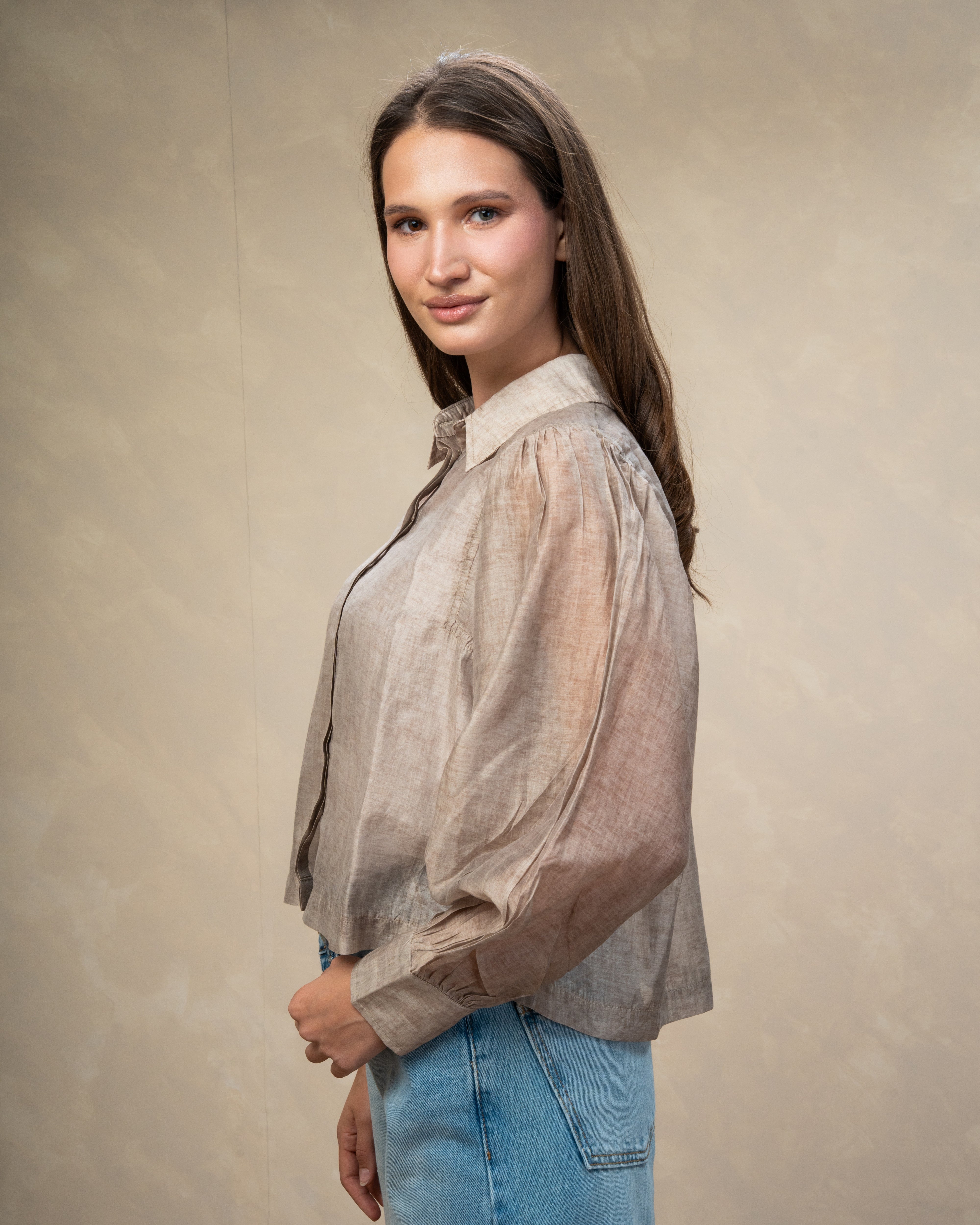 Minimal Short Shirt
