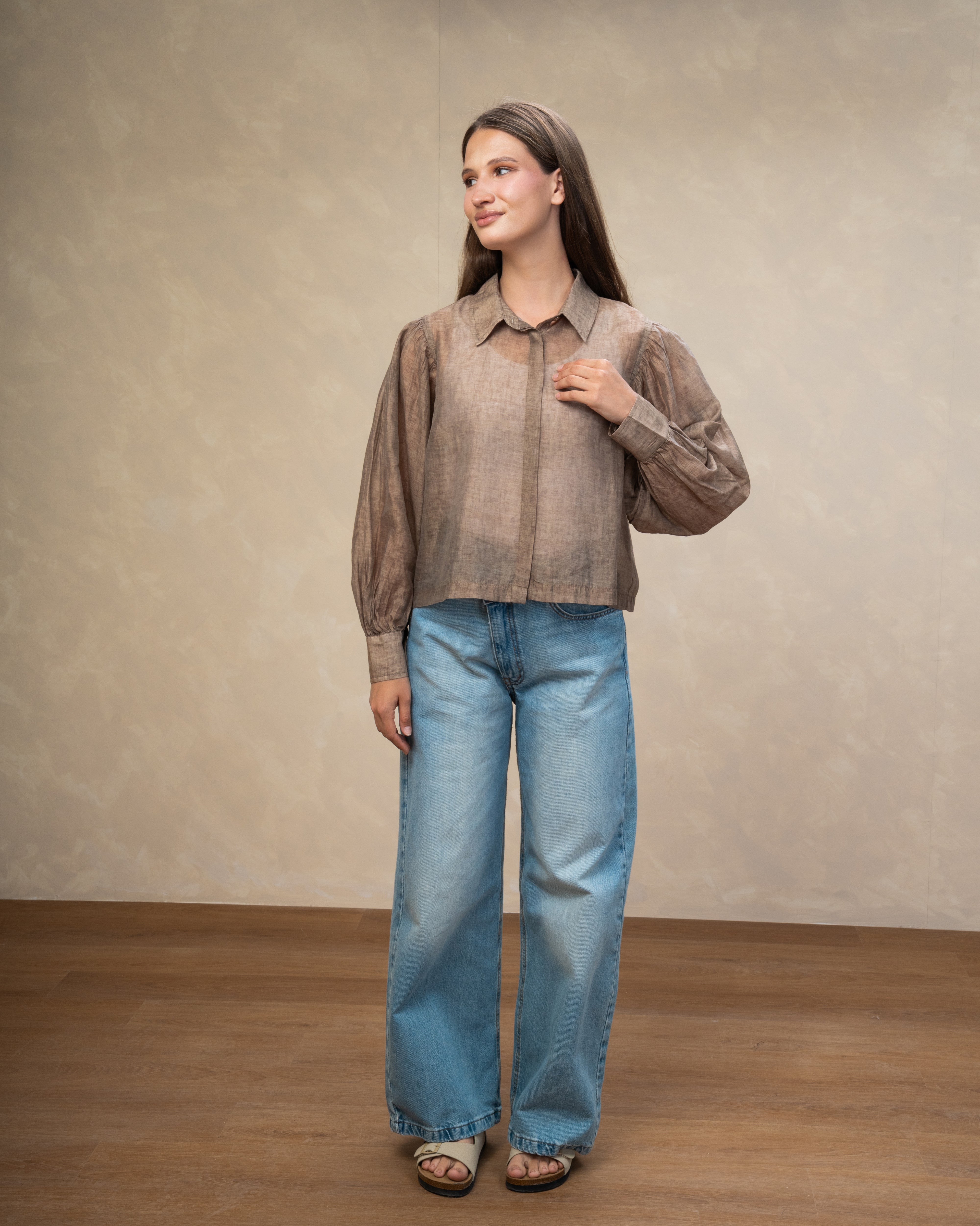 Minimal Short Shirt