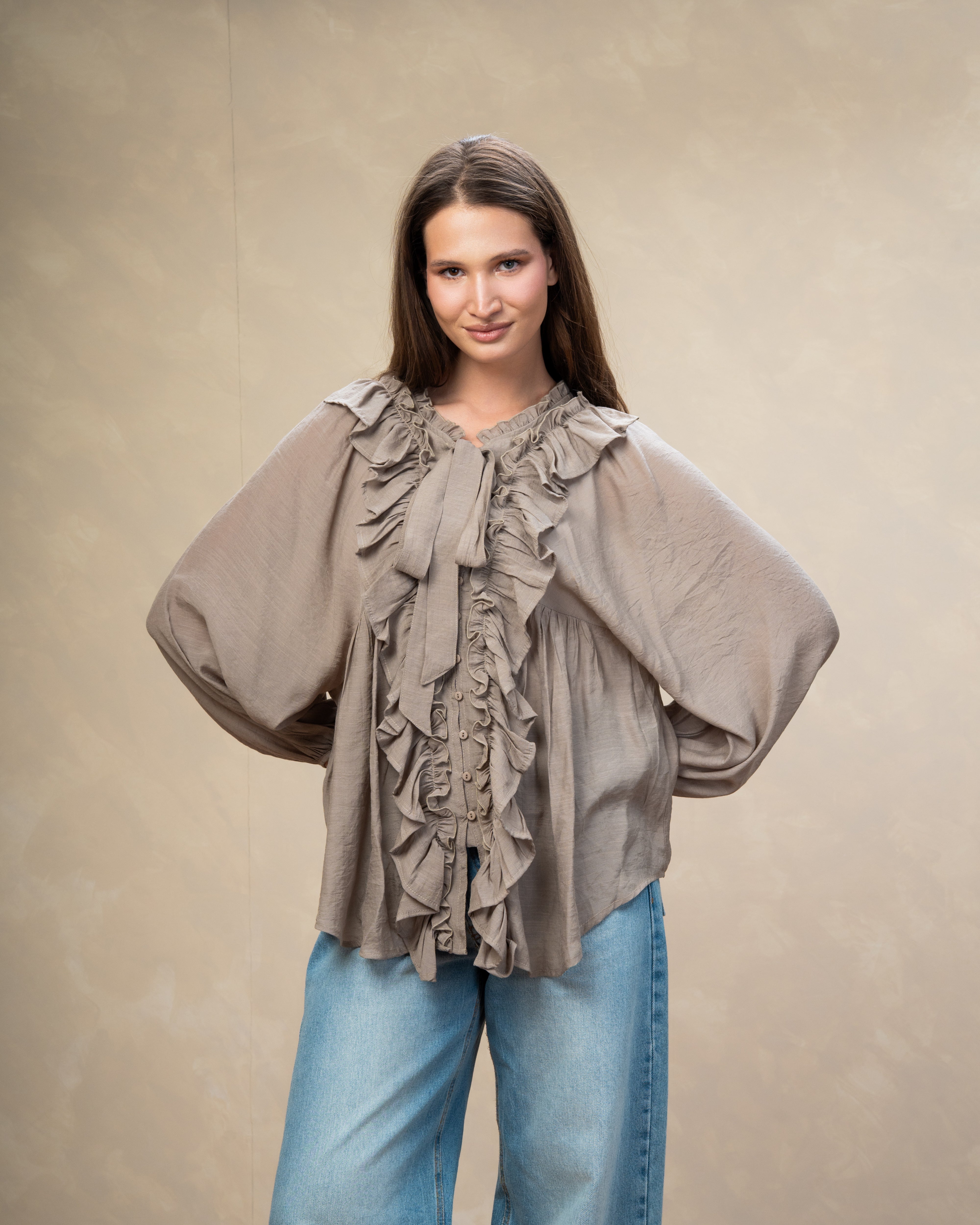 Minimal Tie Blouse