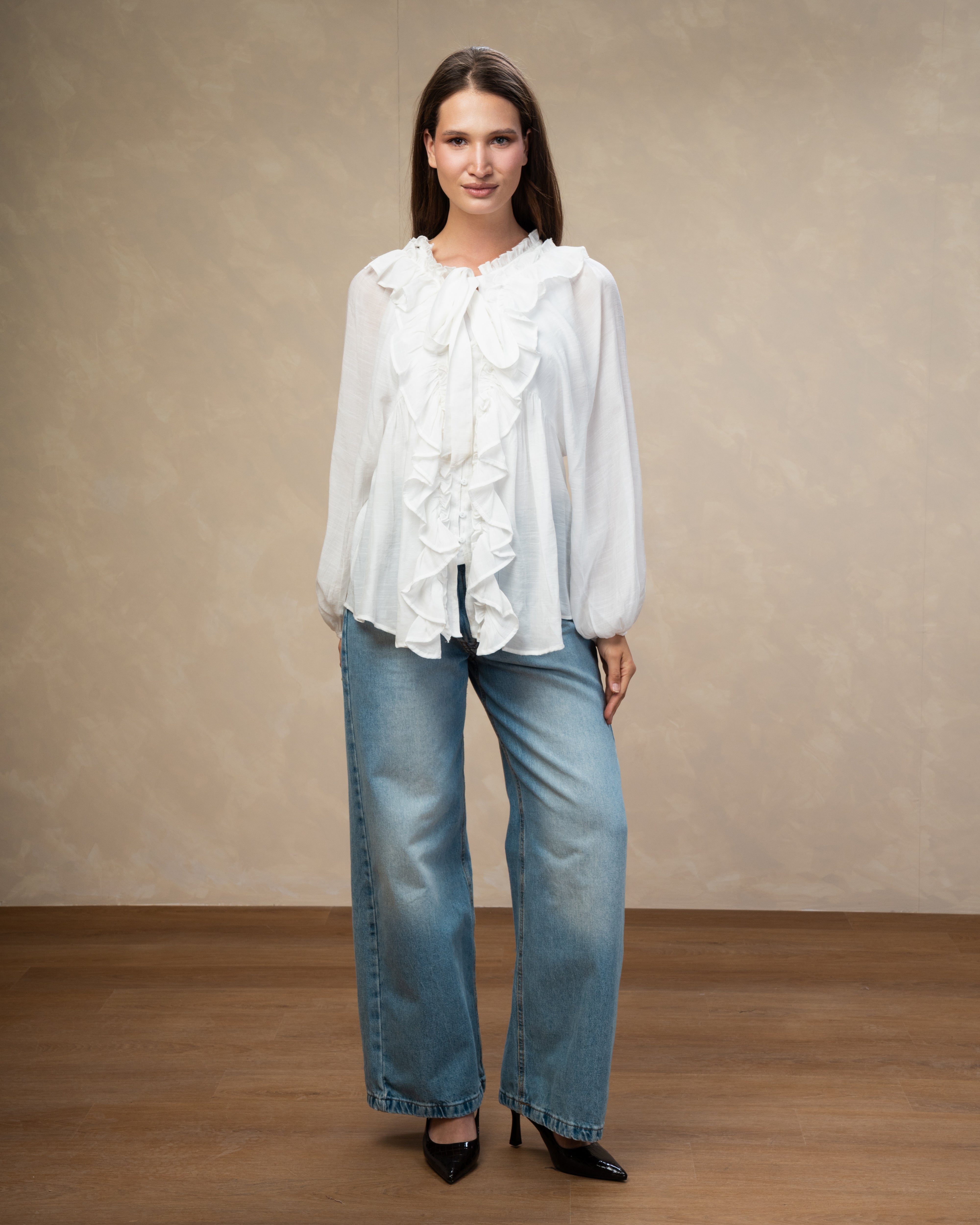 Minimal Tie Blouse