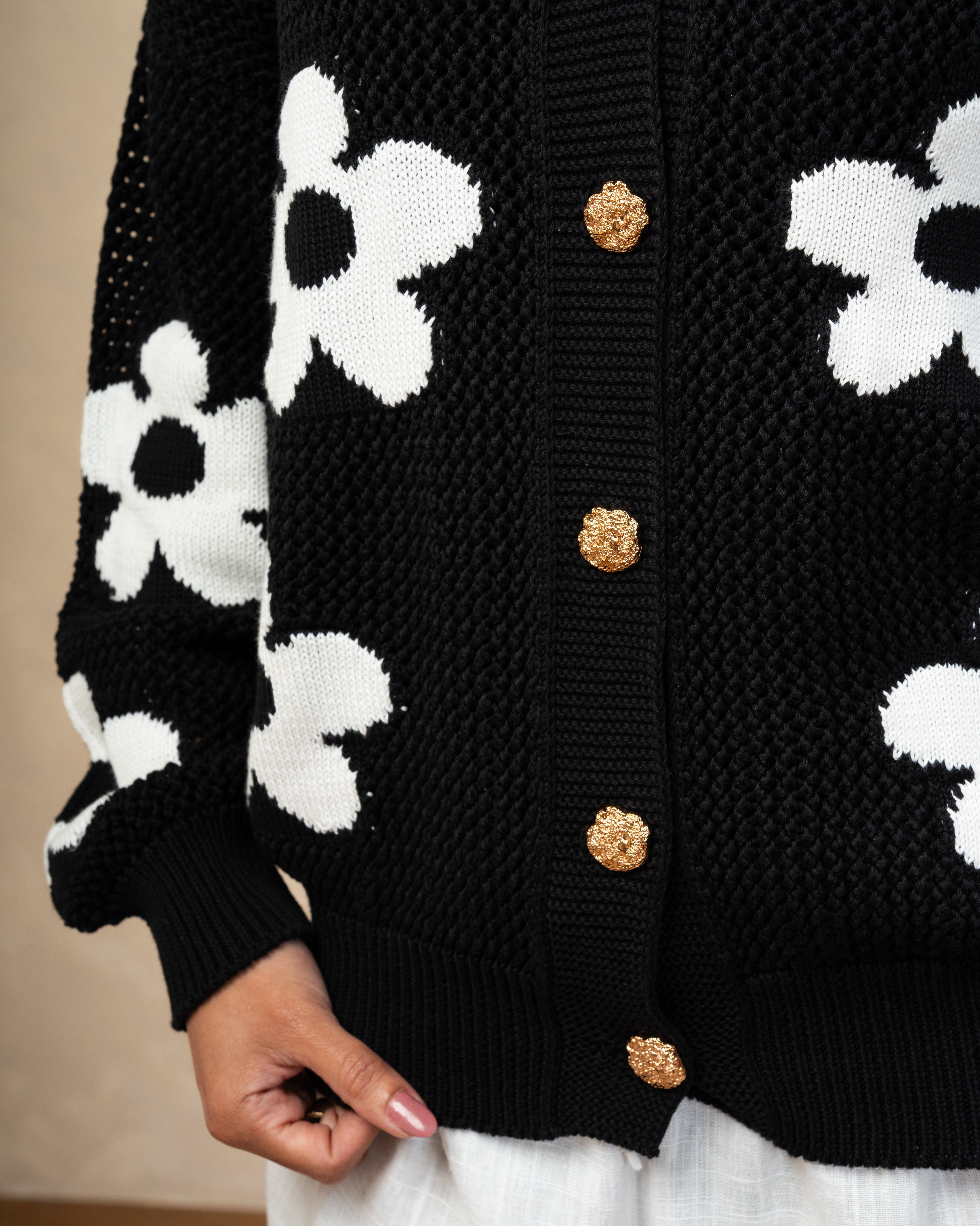 Knitwear Cardigan With Floral Embroidery