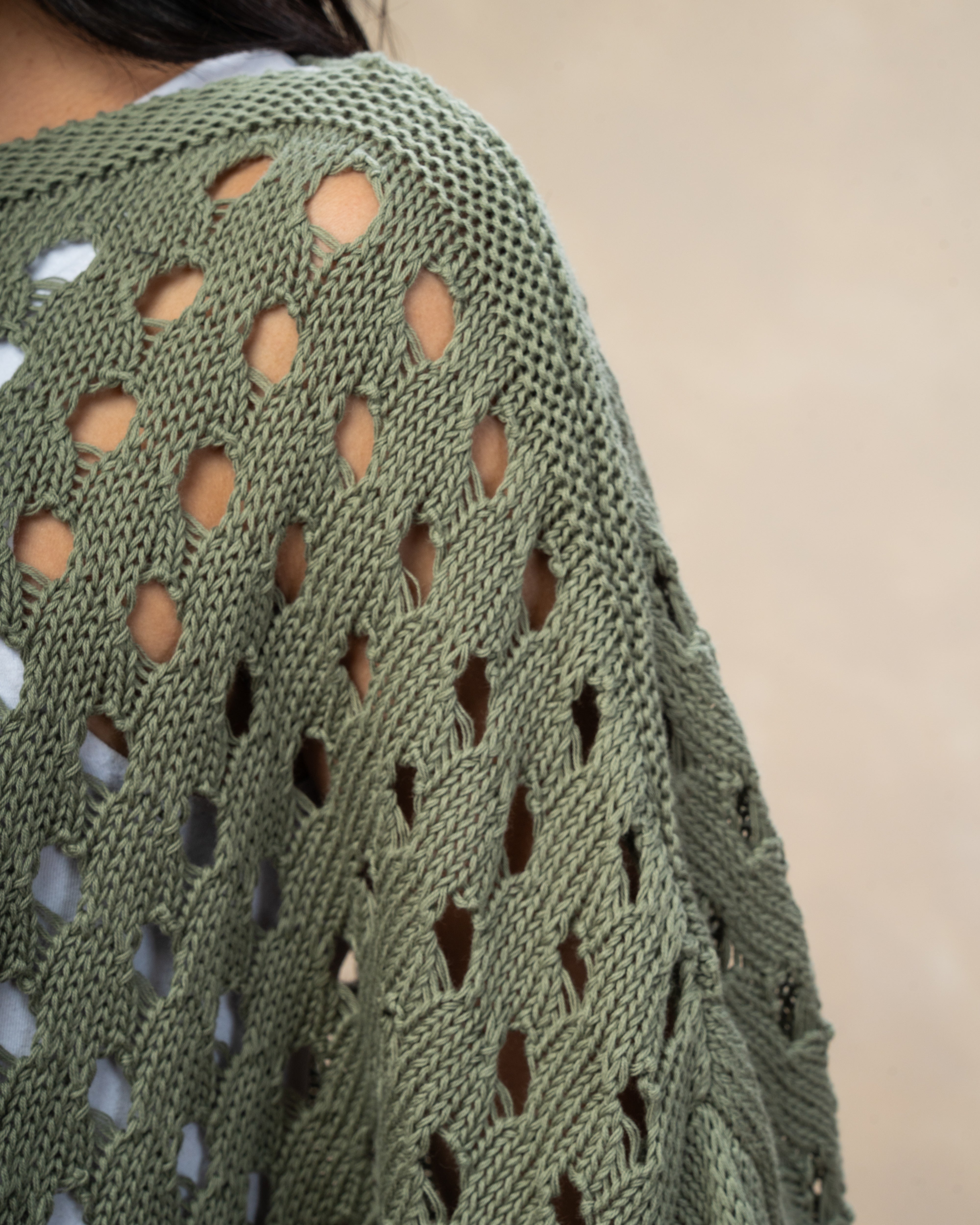 Short Knitwear Body With Cube Pattern